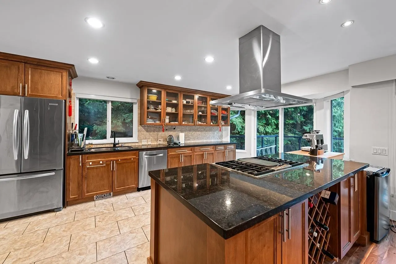 1130 Groveland Court