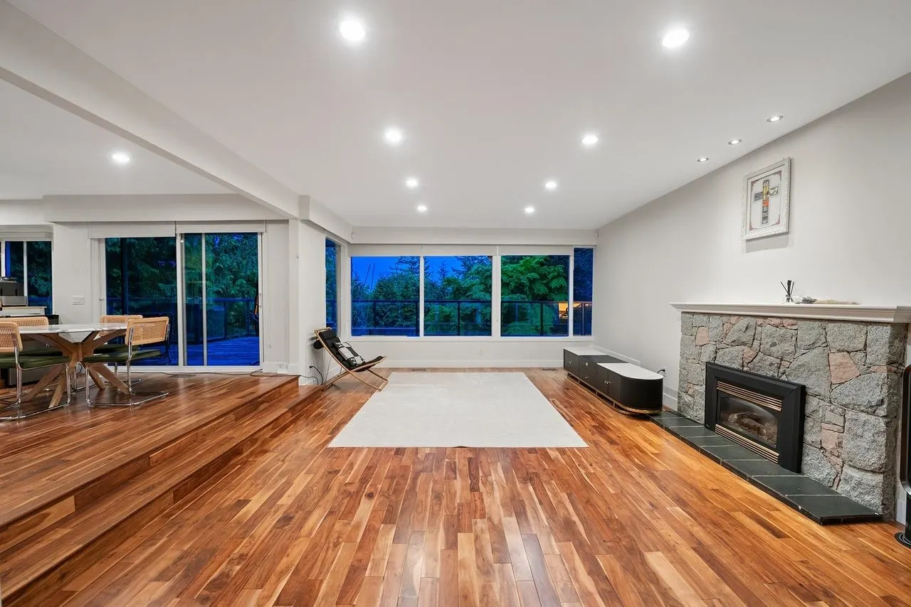 1130 Groveland Court