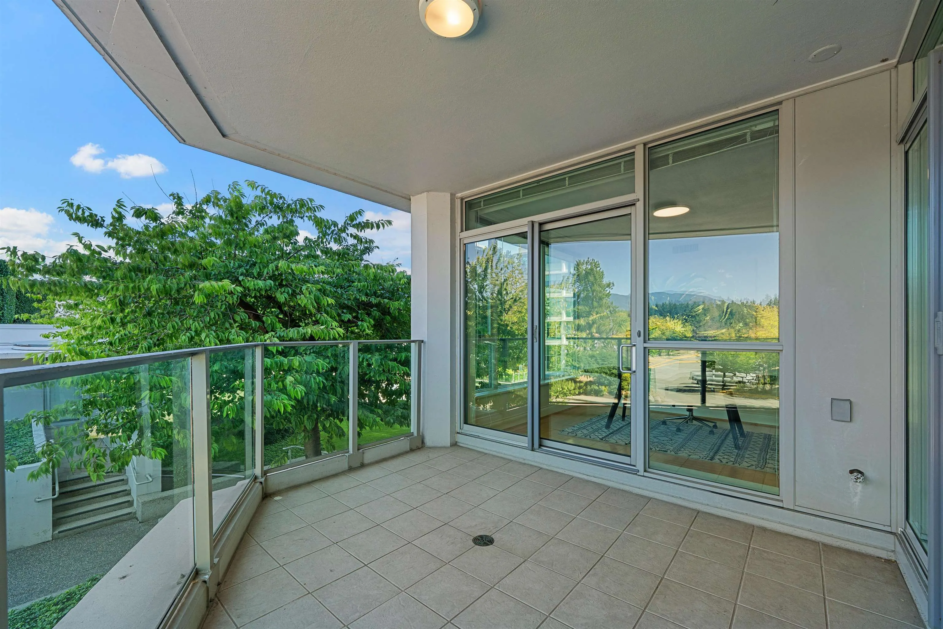 202 1777 Bayshore Drive