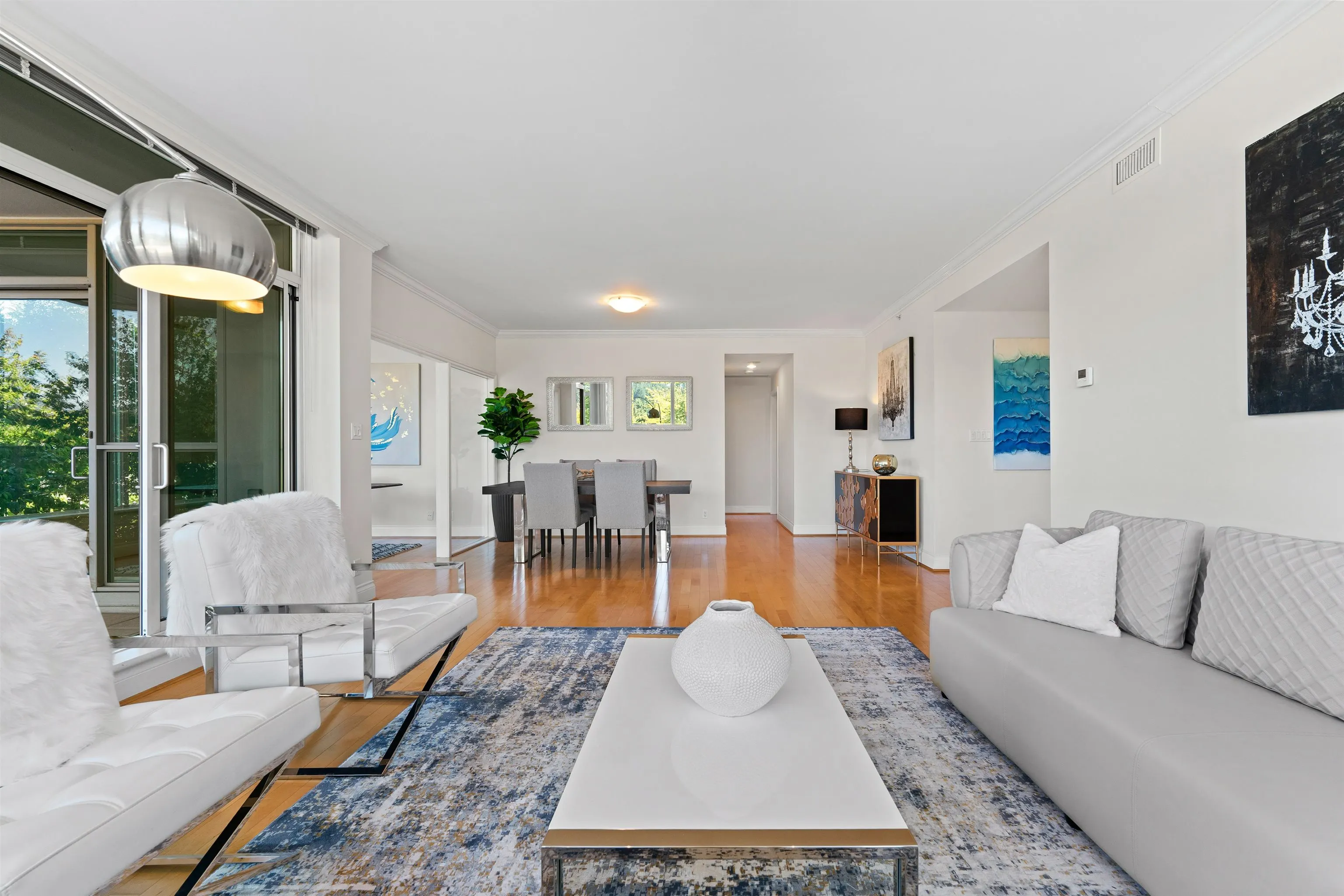 202 1777 Bayshore Drive