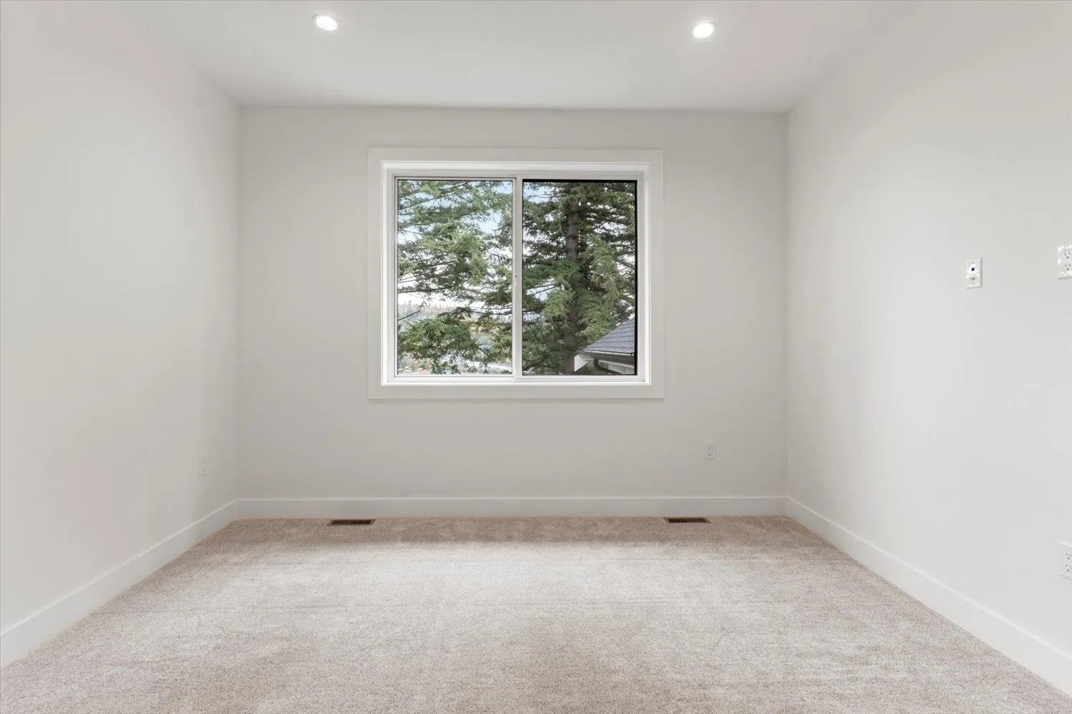 5506 Crimson Ridge