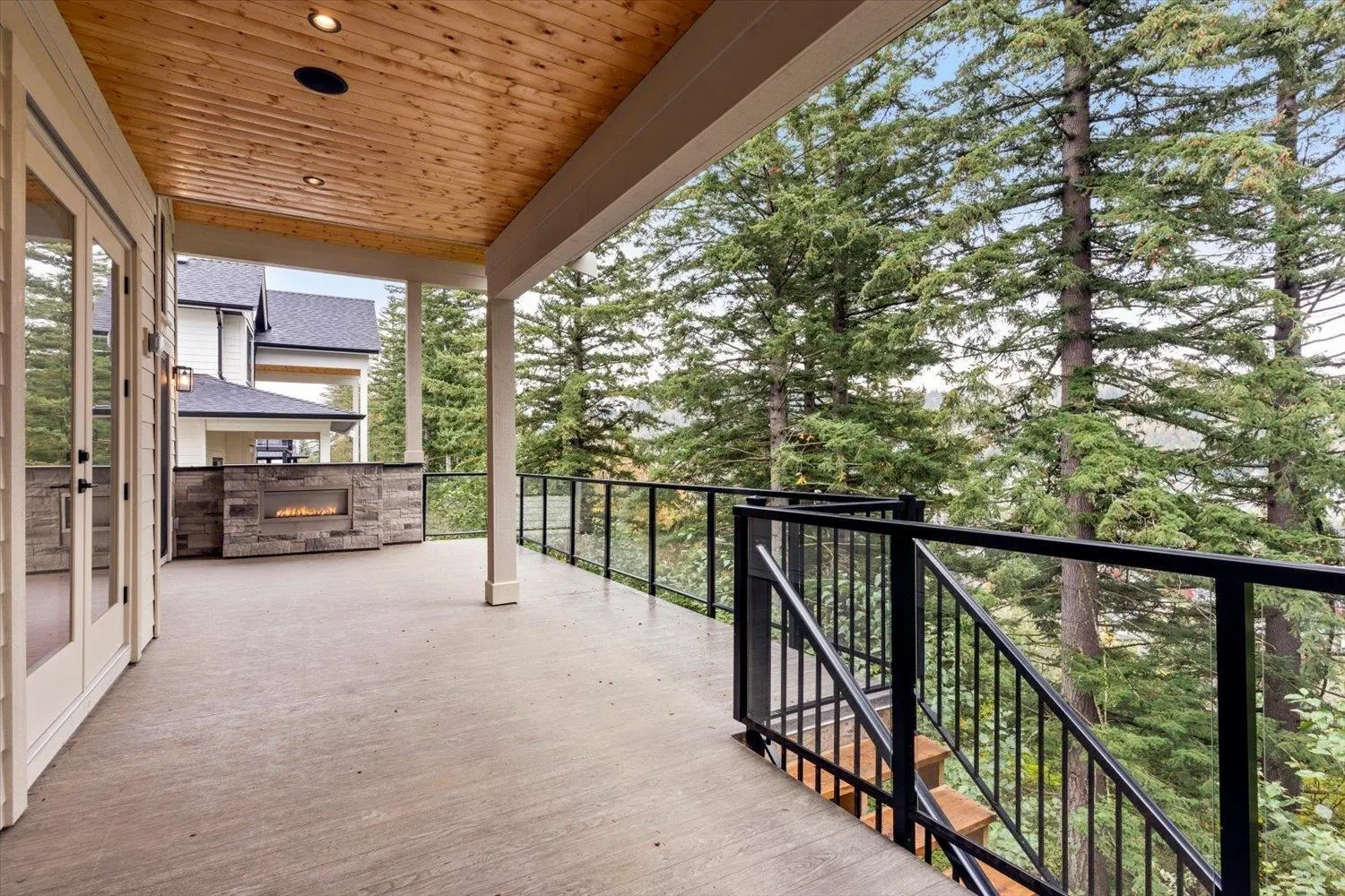 5506 Crimson Ridge