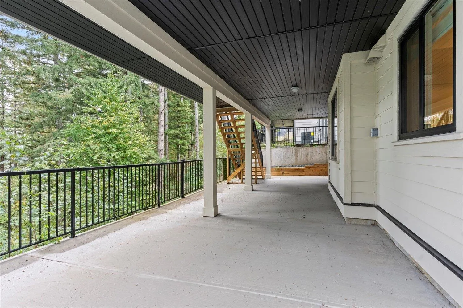 5506 Crimson Ridge