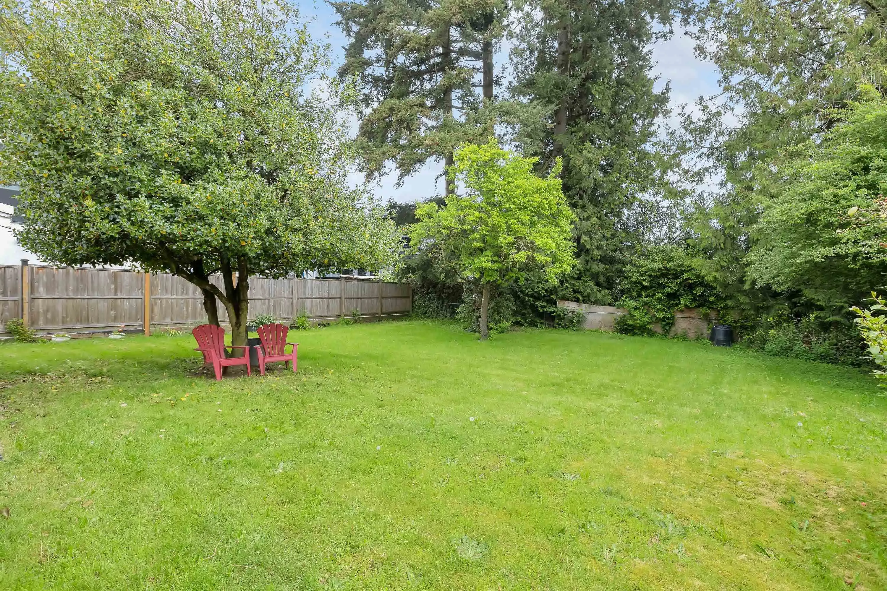 2136 Sherwood Crescent