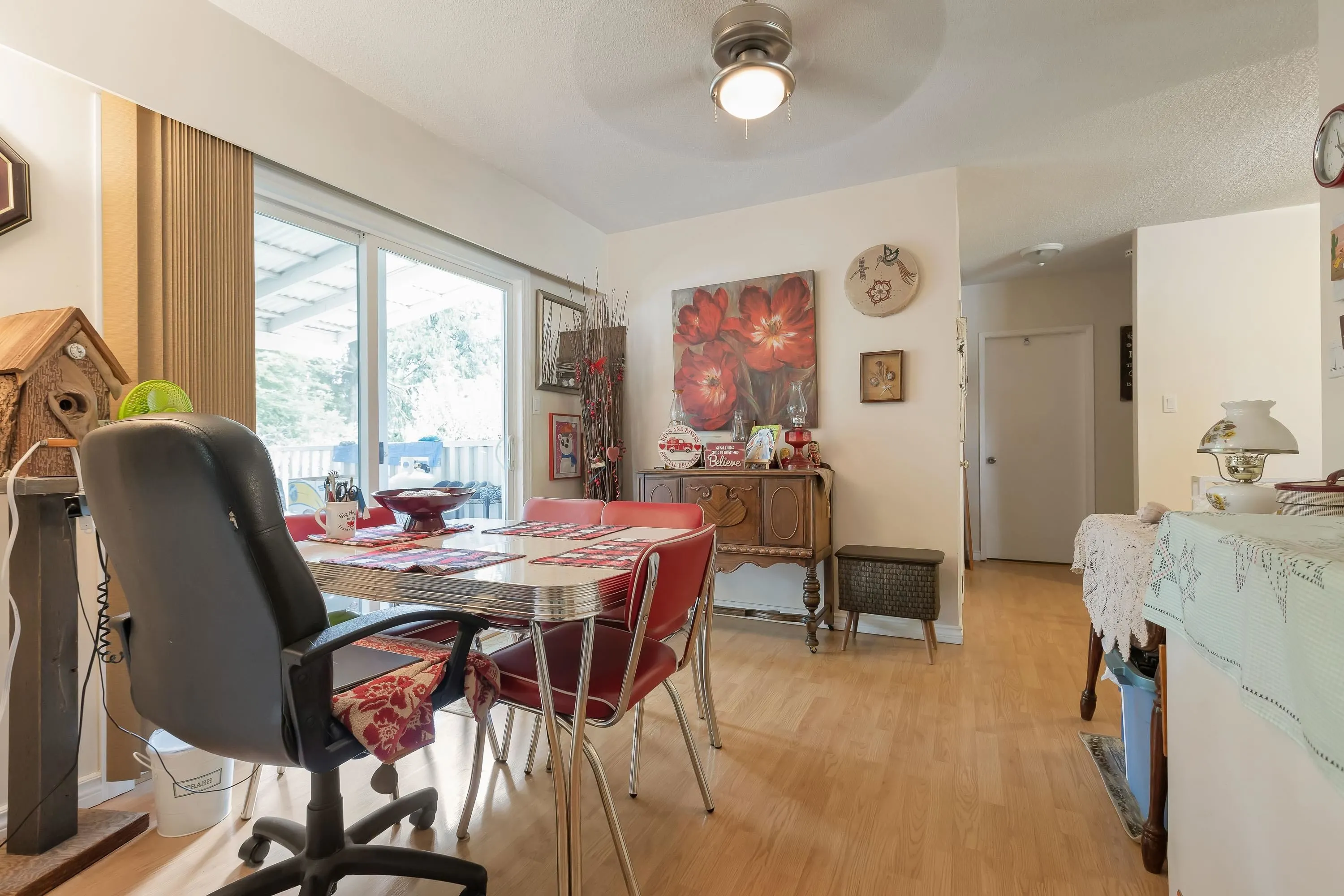 2136 Sherwood Crescent