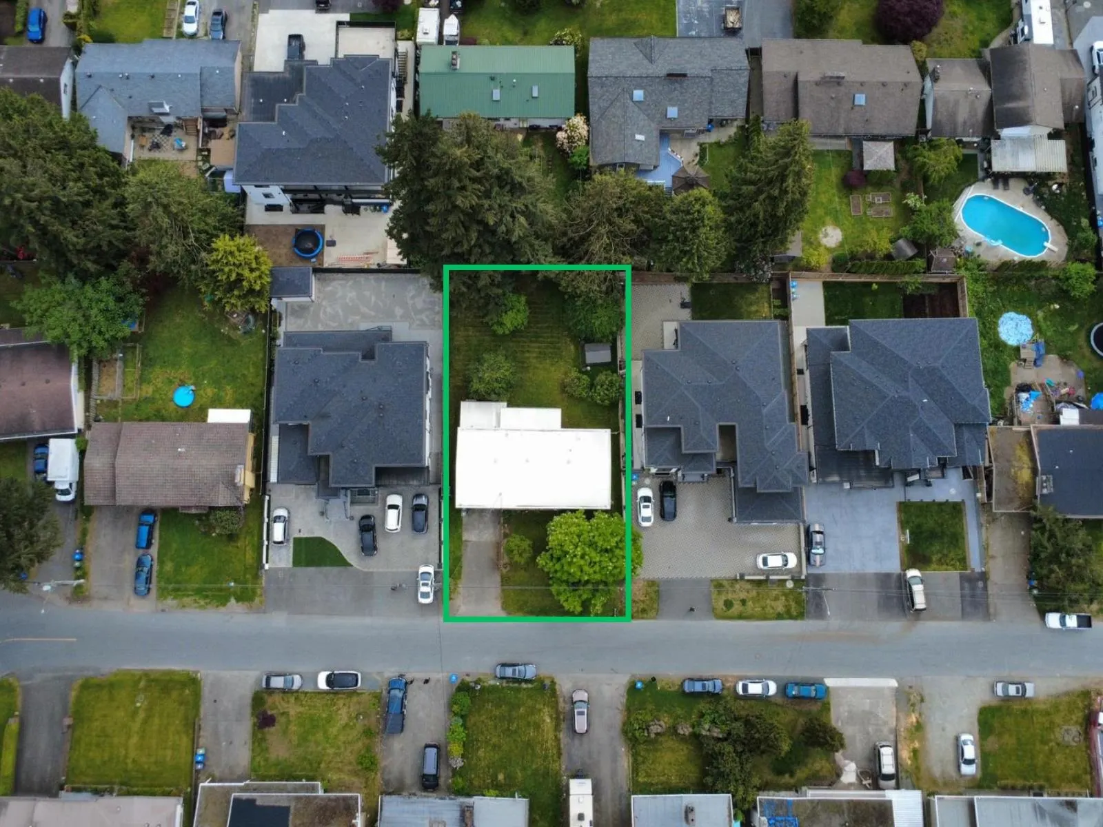2136 Sherwood Crescent