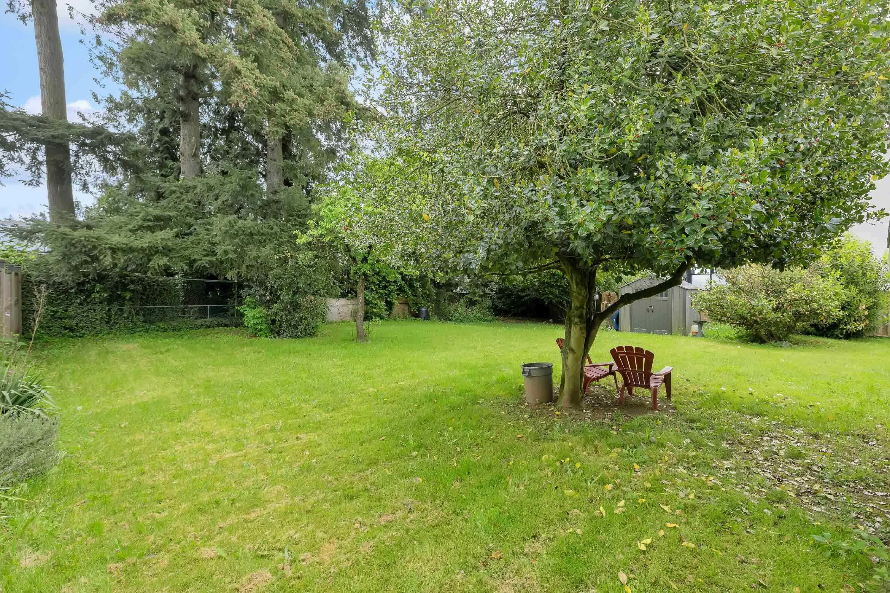 2136 Sherwood Crescent