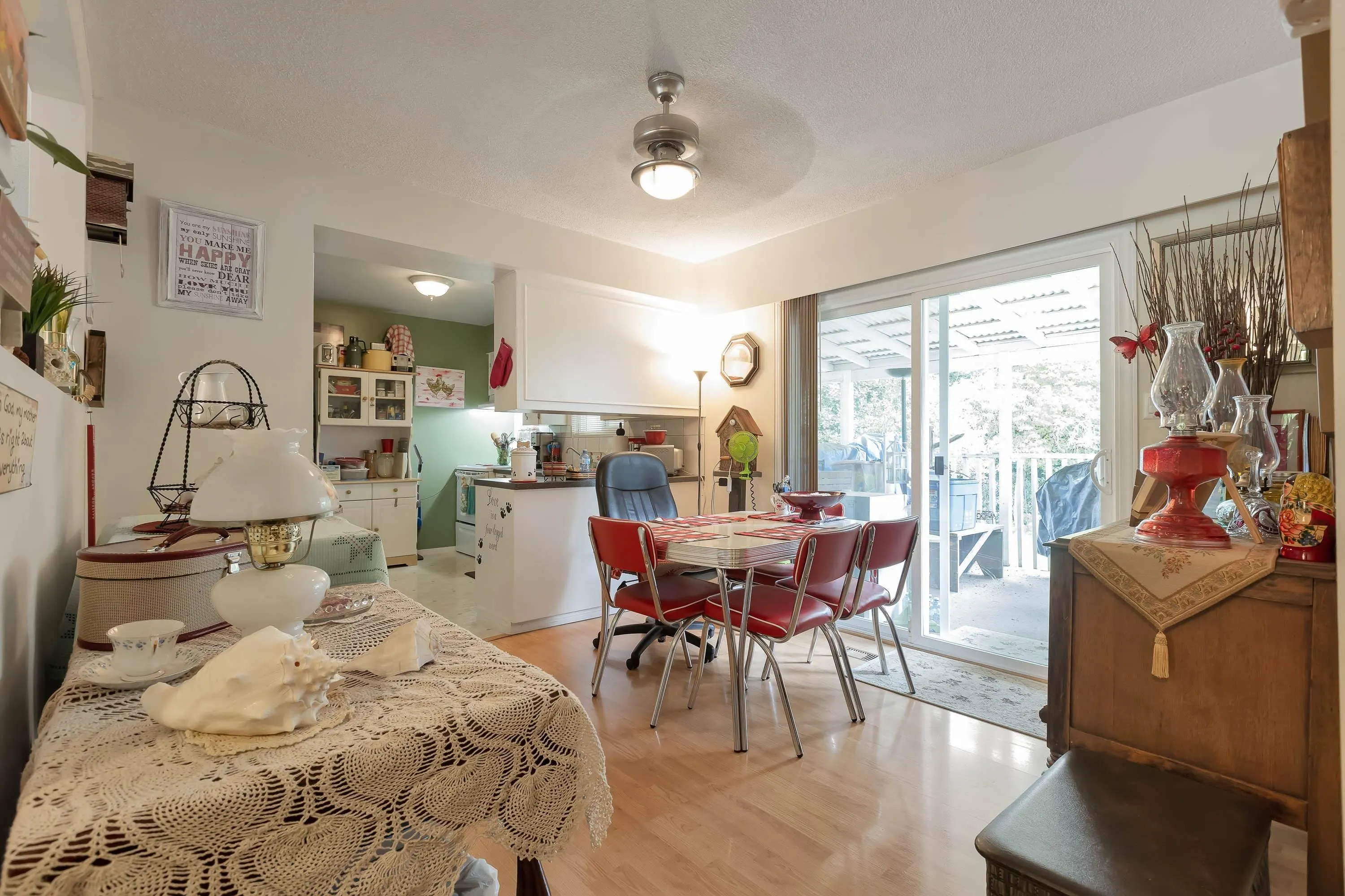 2136 Sherwood Crescent