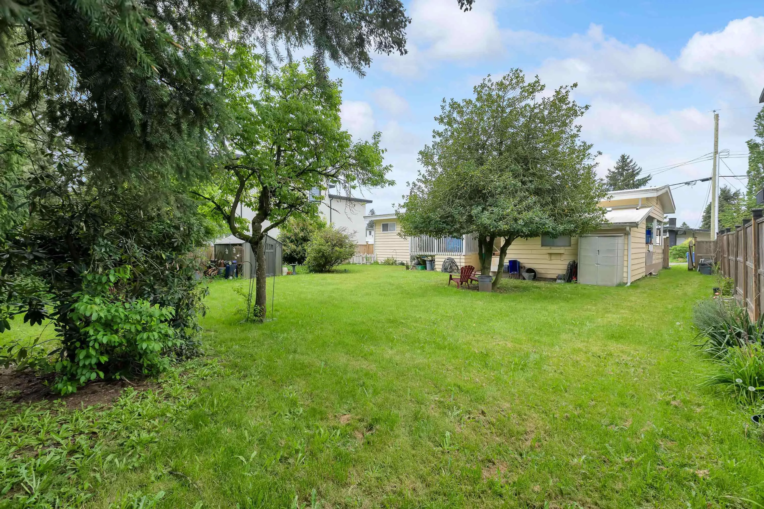 2136 Sherwood Crescent