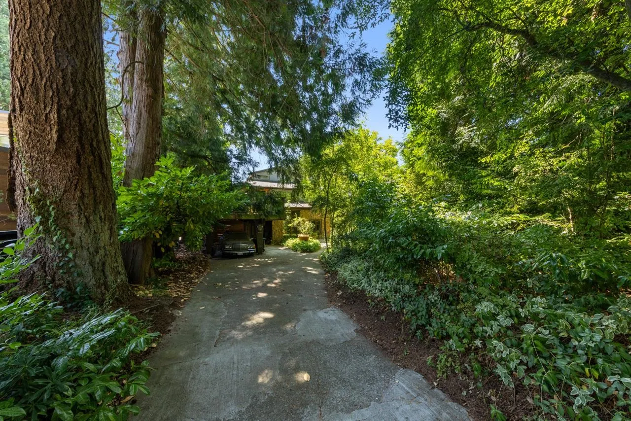 3060 W 45th Avenue