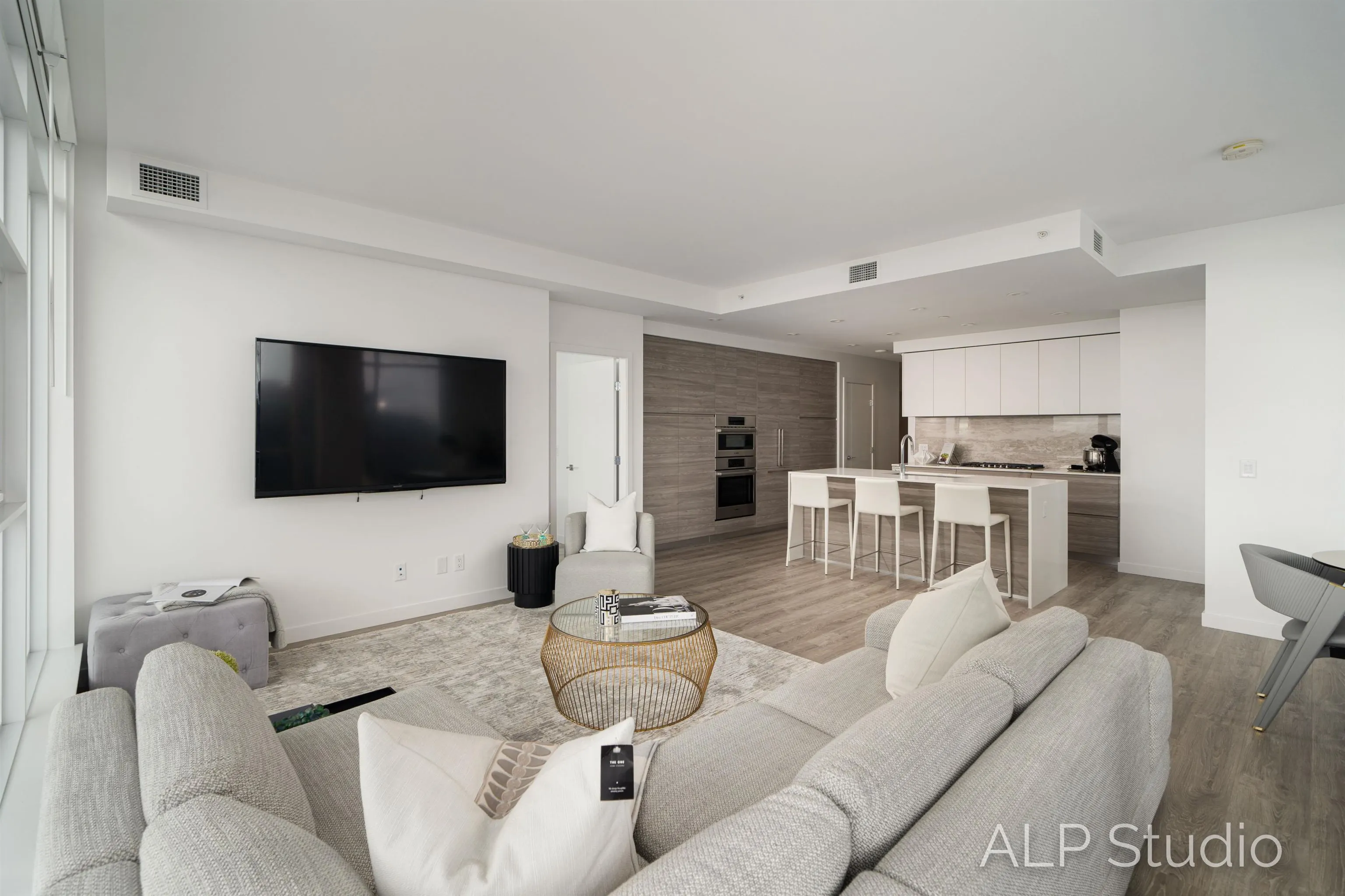 4405 680 Quayside Drive