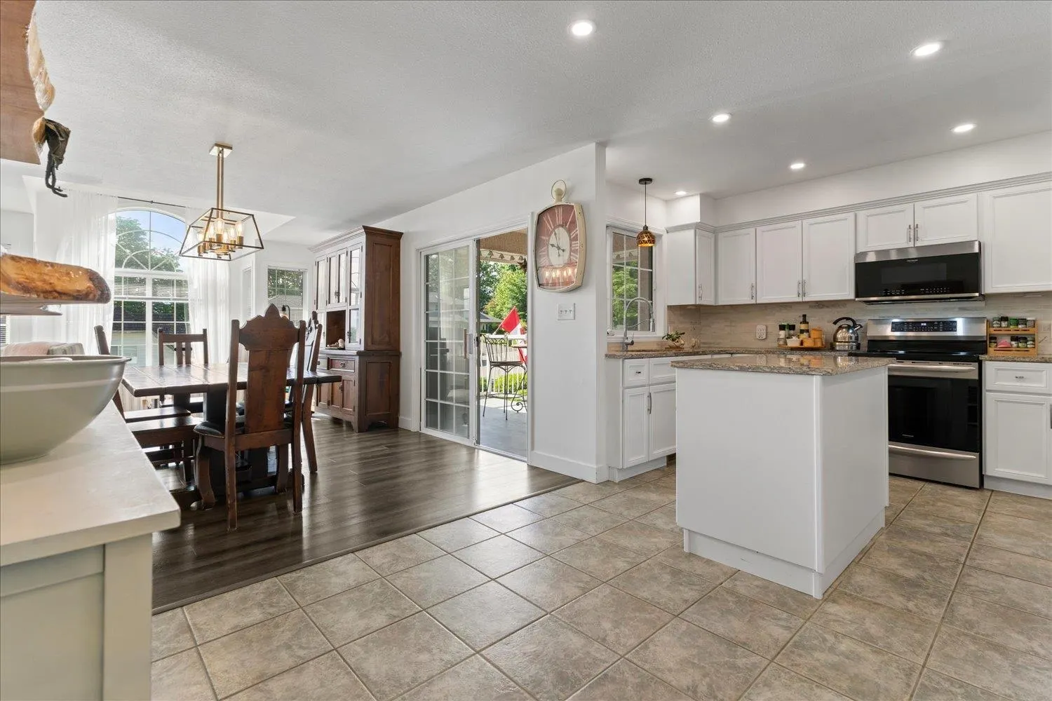 8657 Sunburst Place
