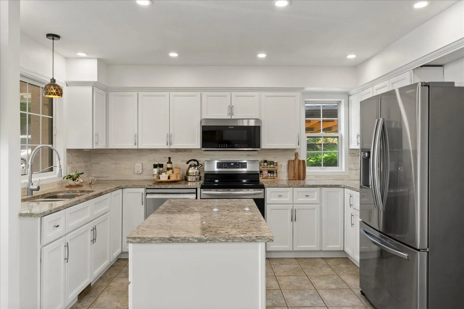 8657 Sunburst Place