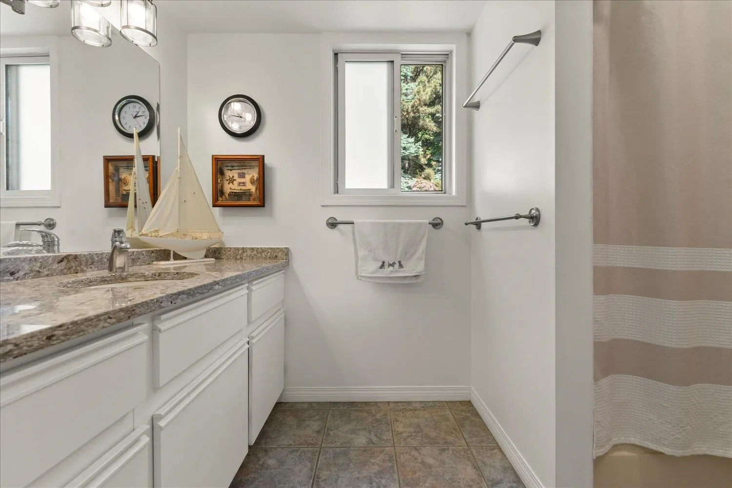 8657 Sunburst Place