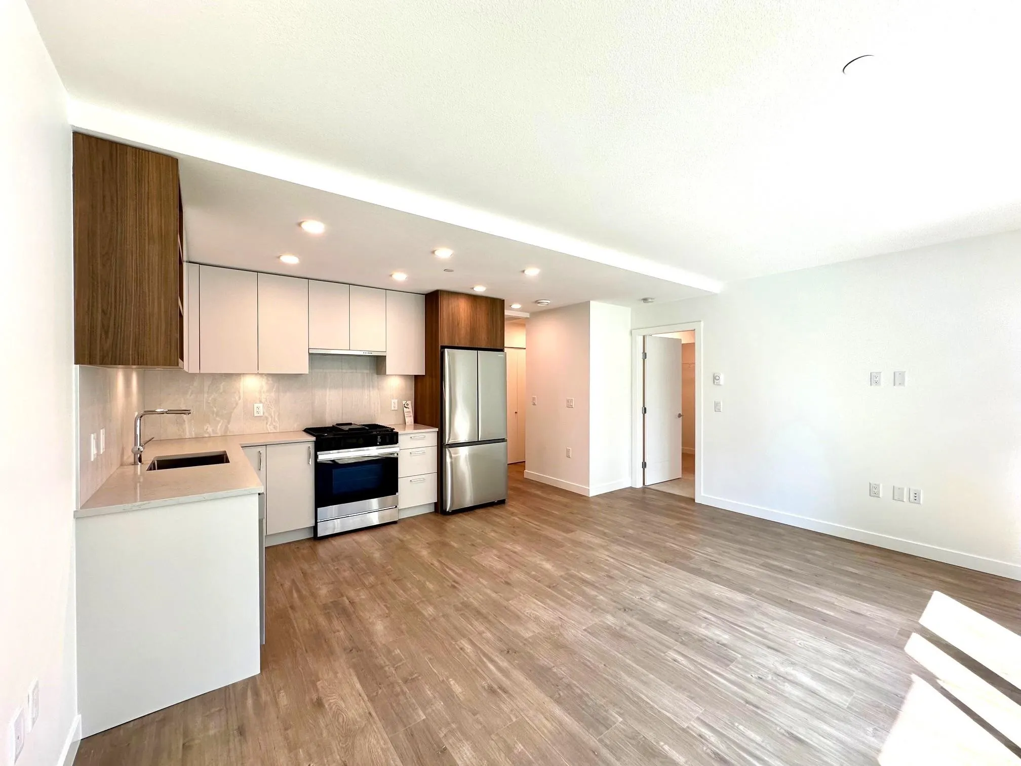 313 723 Grover Avenue