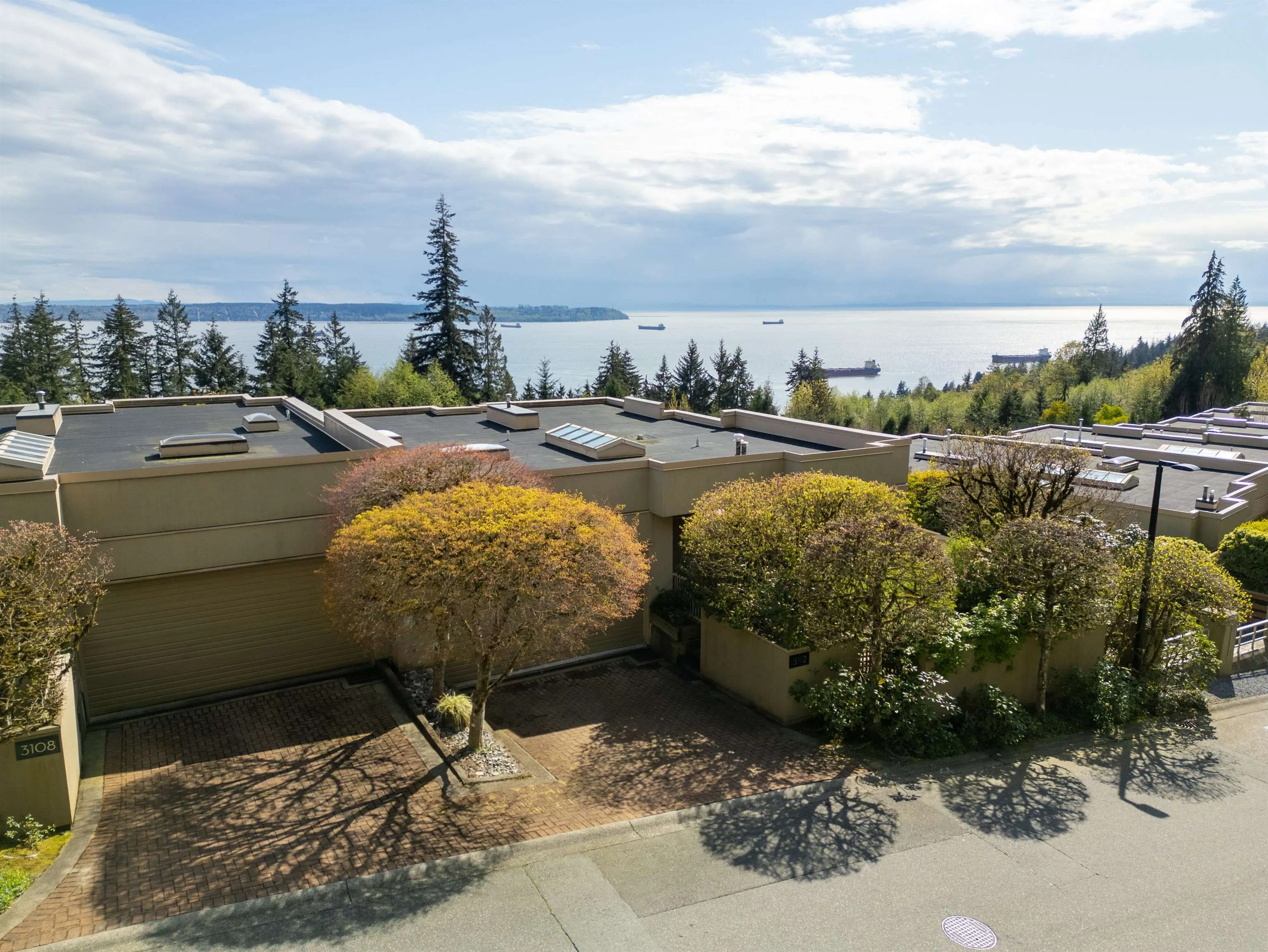 3112 Deer Ridge Drive