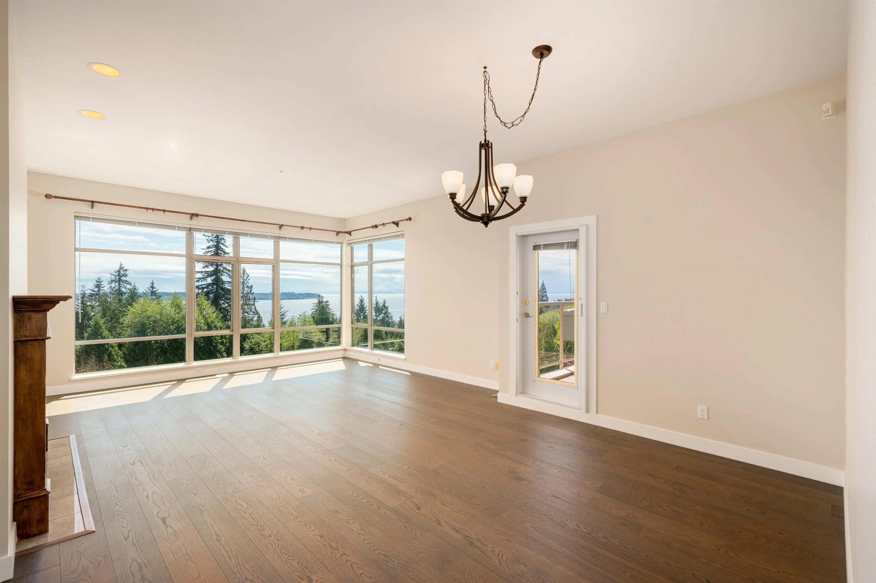 3112 Deer Ridge Drive
