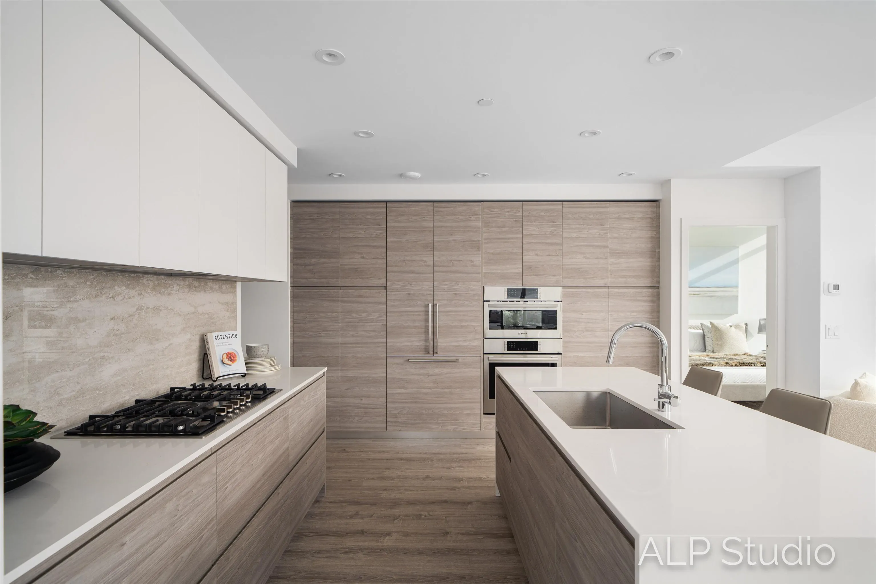 3708 680 Quayside Drive