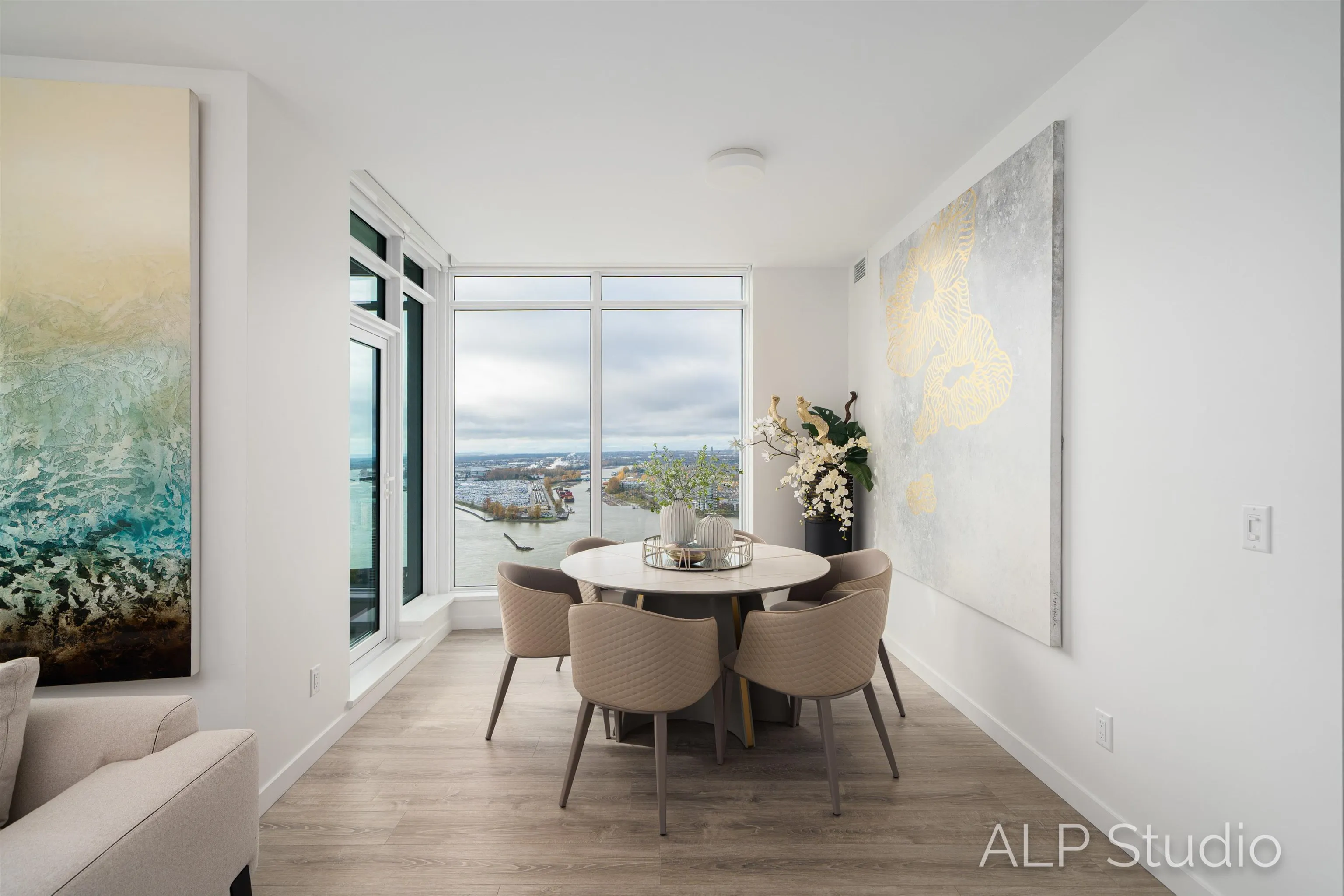 3708 680 Quayside Drive