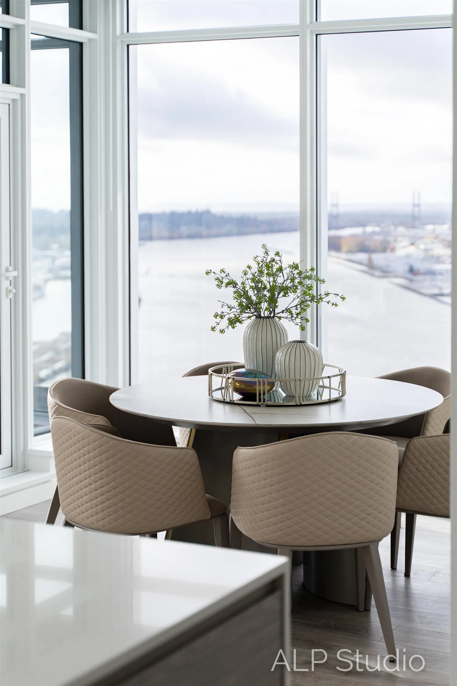 3708 680 Quayside Drive