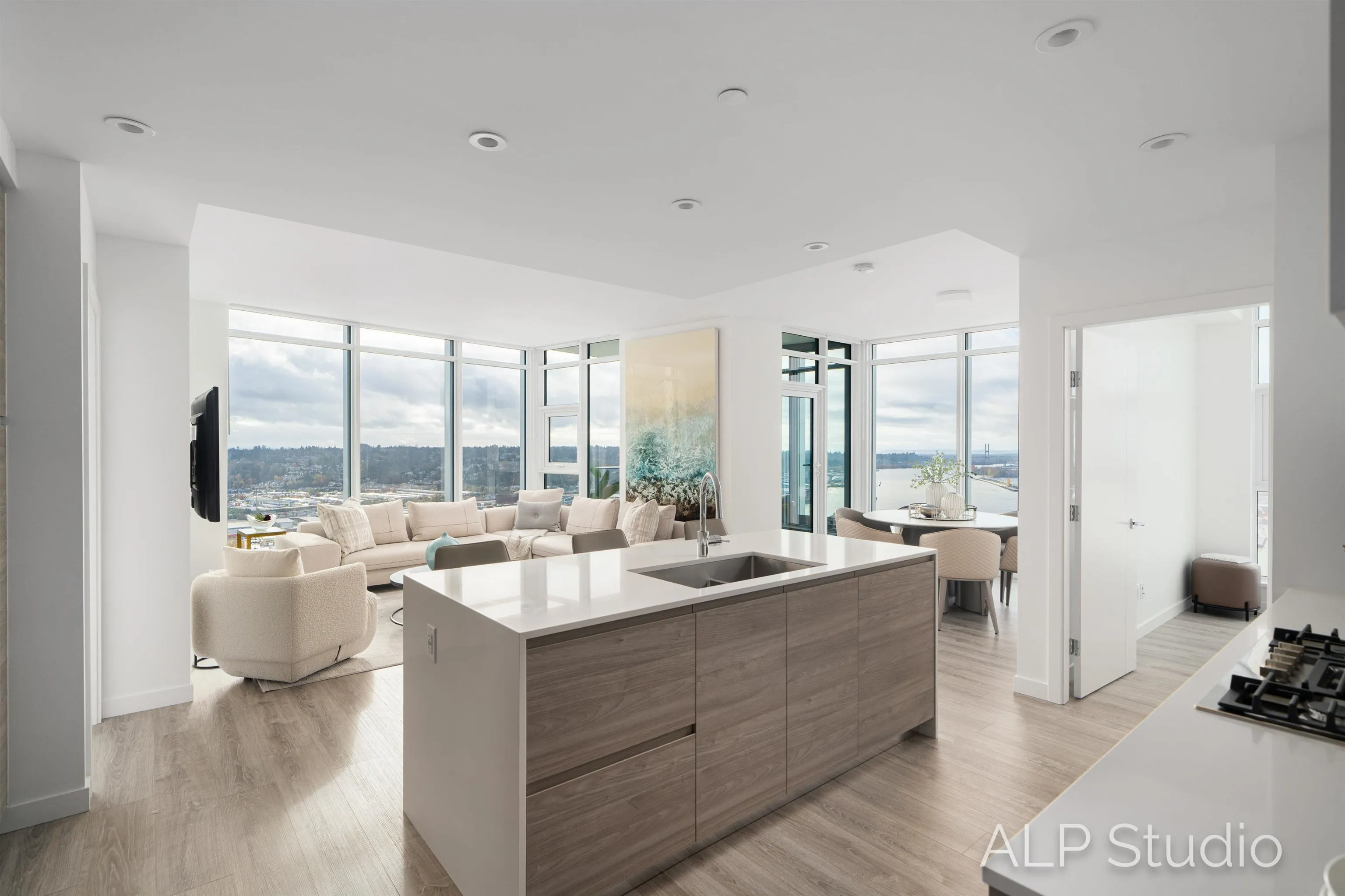 3708 680 Quayside Drive