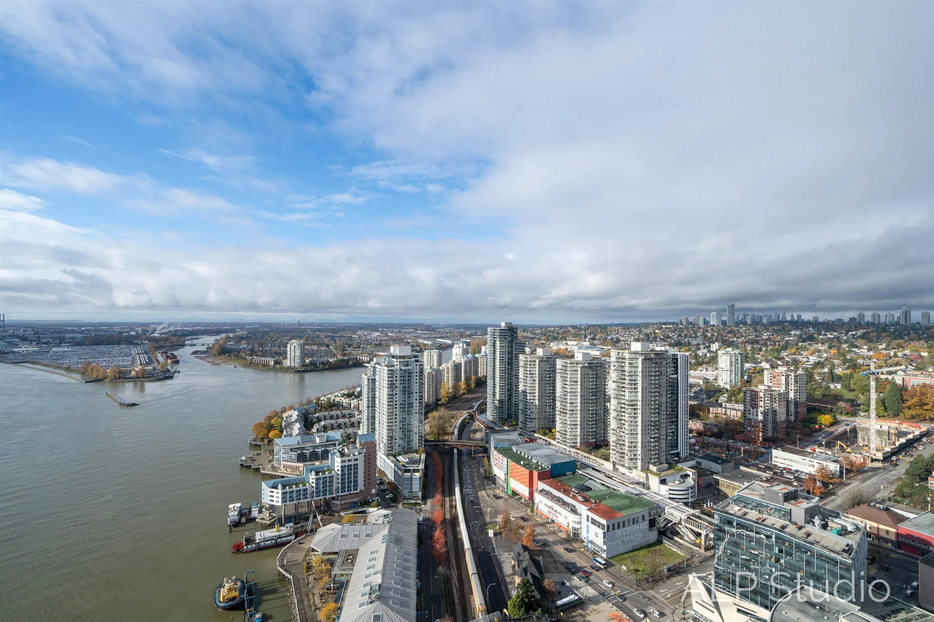 3708 680 Quayside Drive