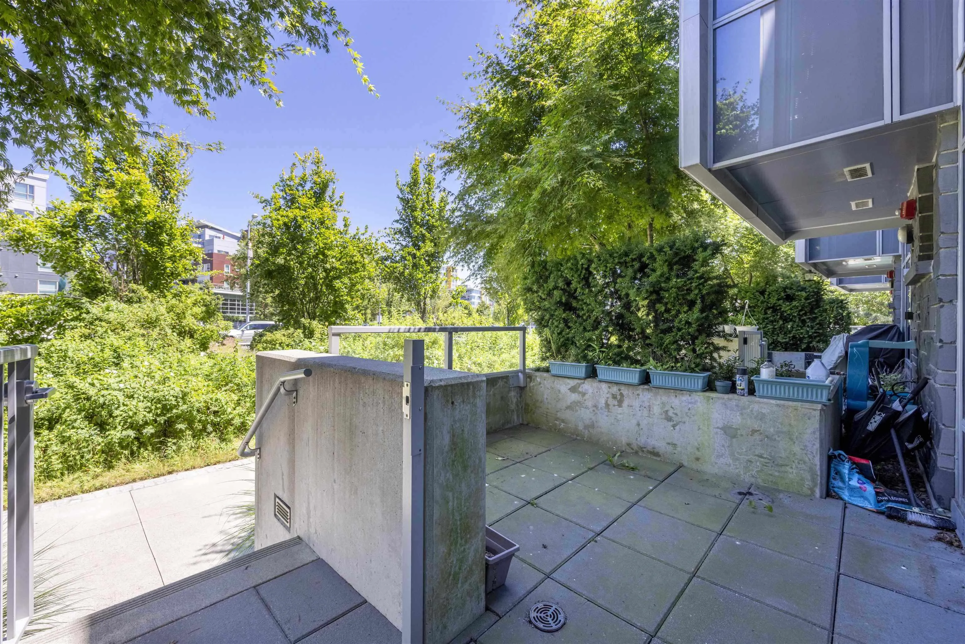 4 5233 Gilbert Road