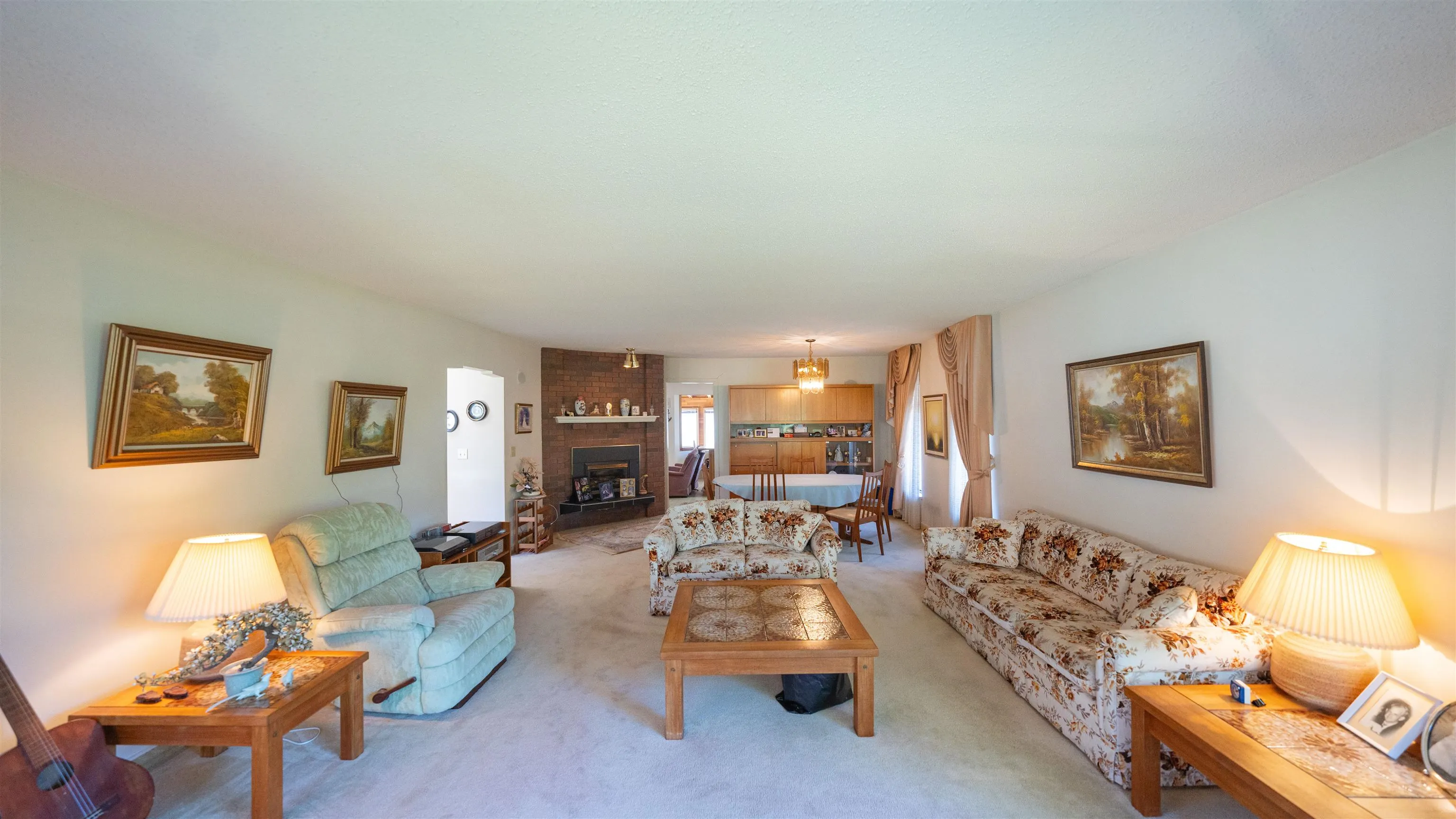 14076 19a Avenue