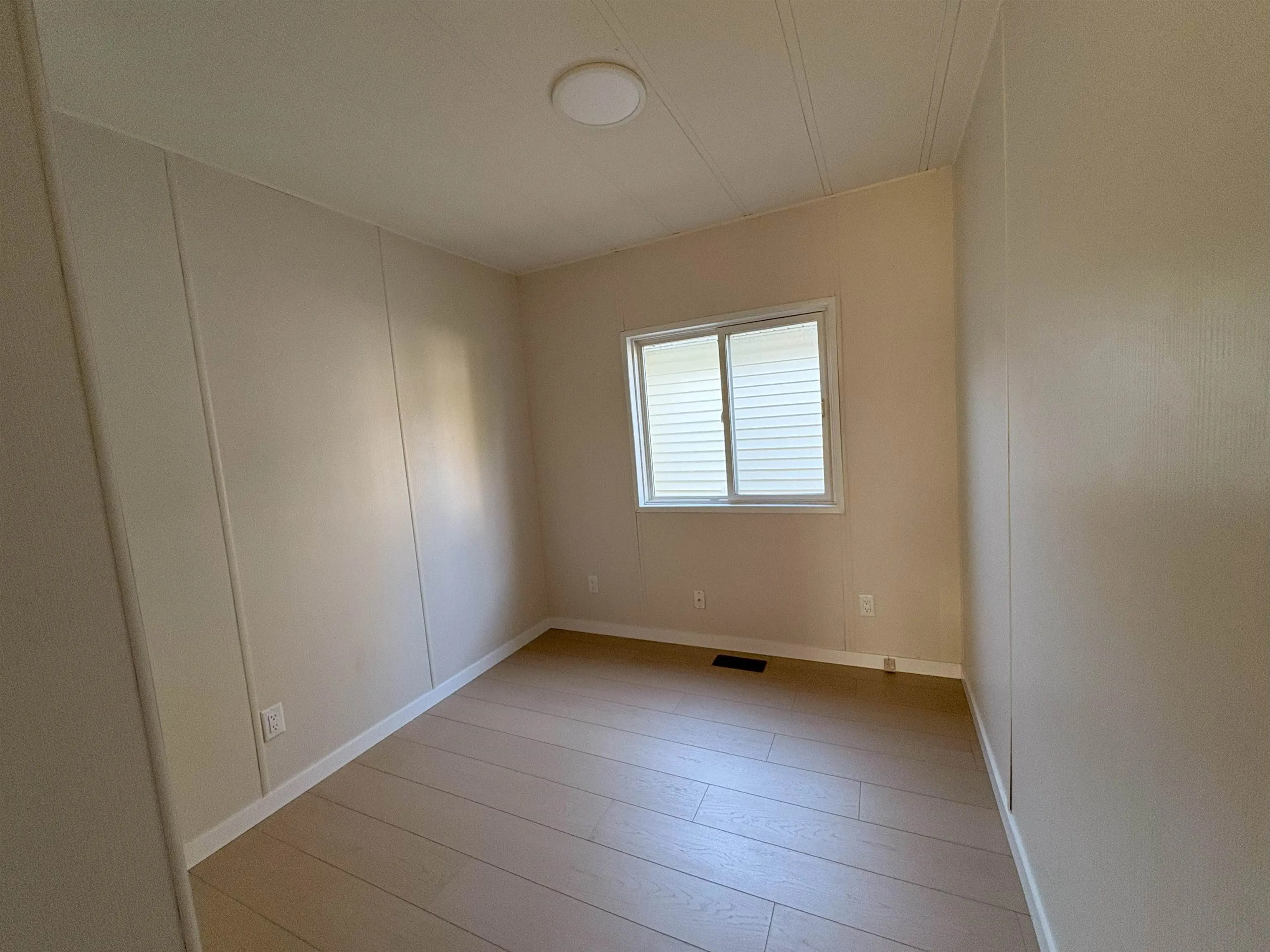 1 43201 Lougheed Highway