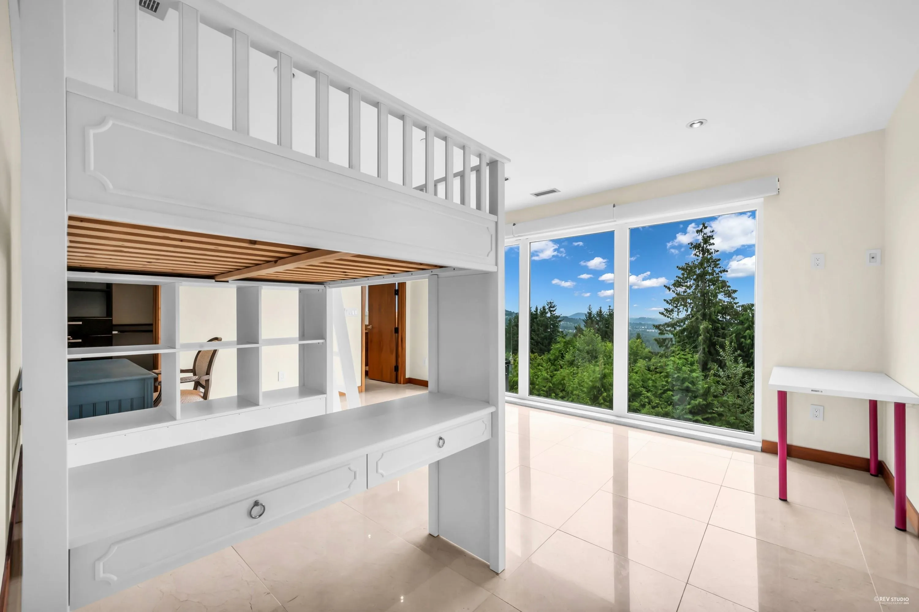 518 Ballantree Place