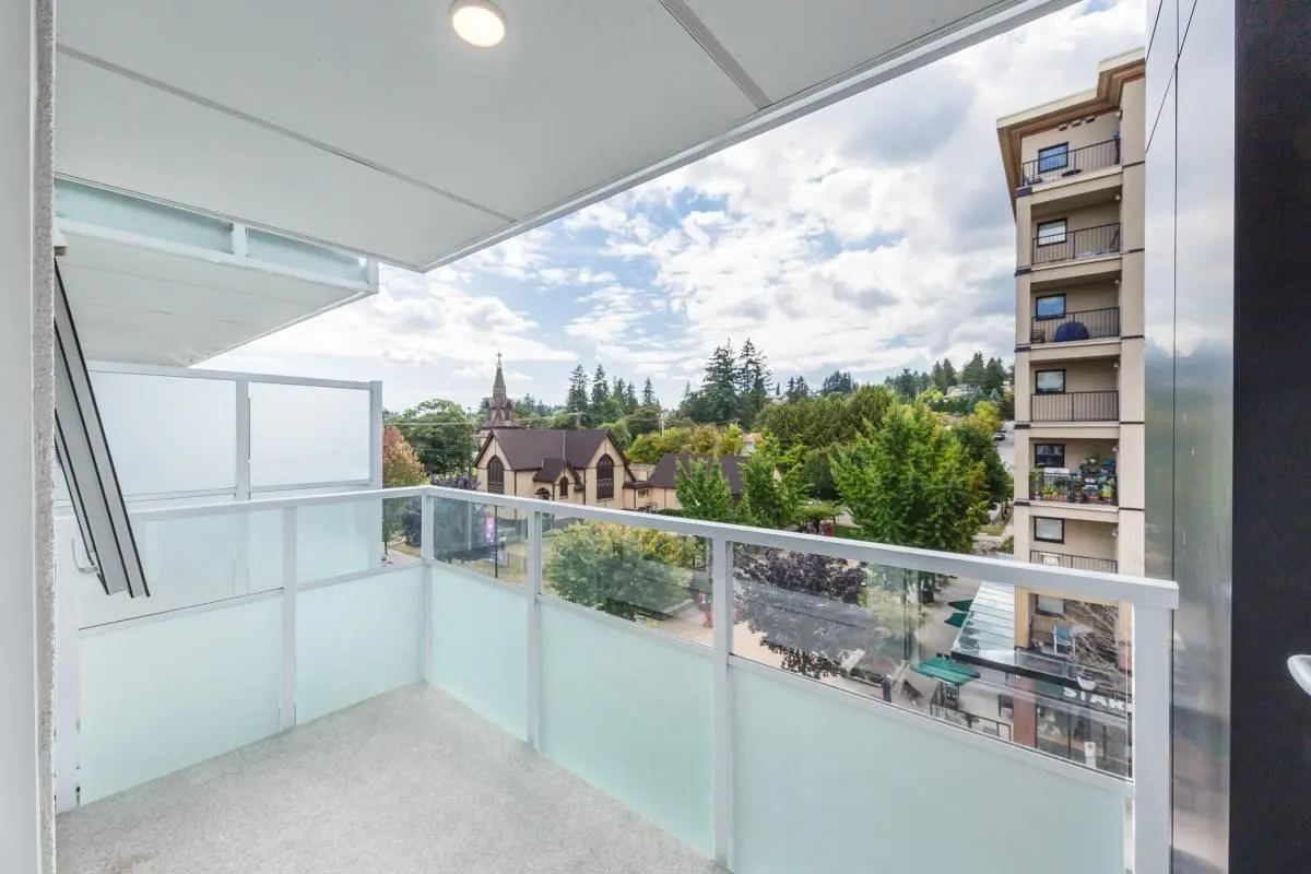 312 408 East Columbia