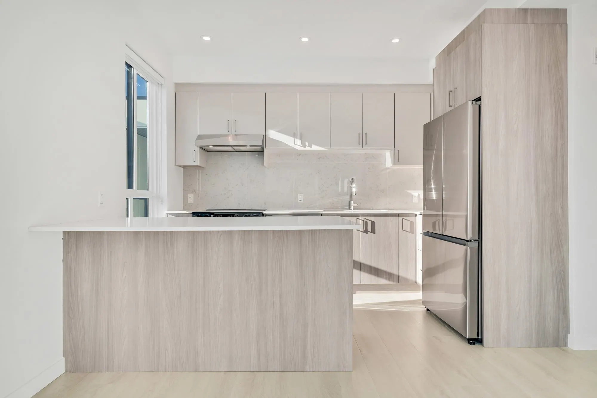 E616 13858 108 Avenue