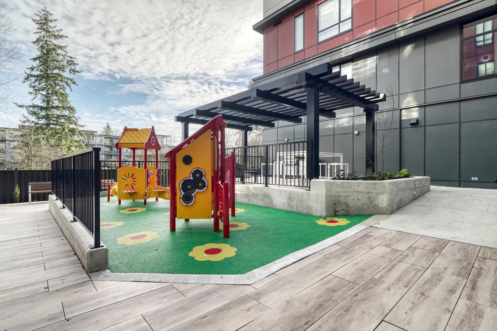 E616 13858 108 Avenue