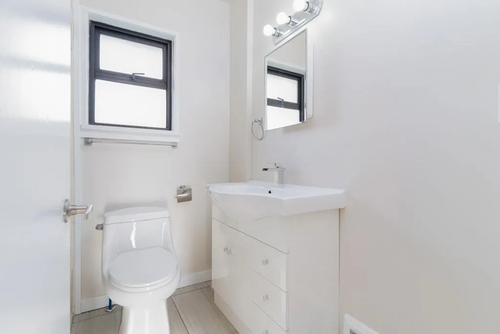 57 E 63rd Avenue