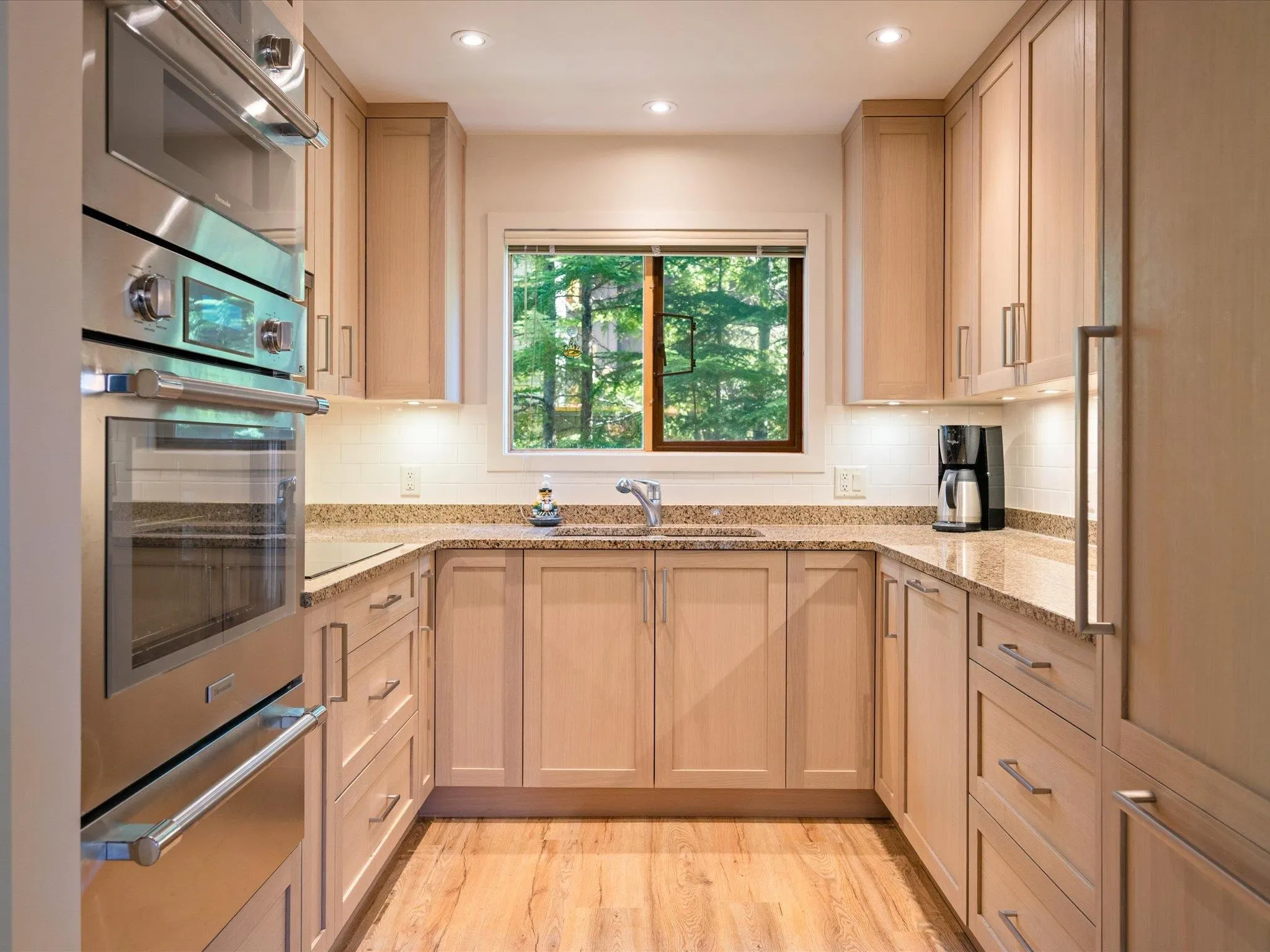 3353 Panorama Ridge