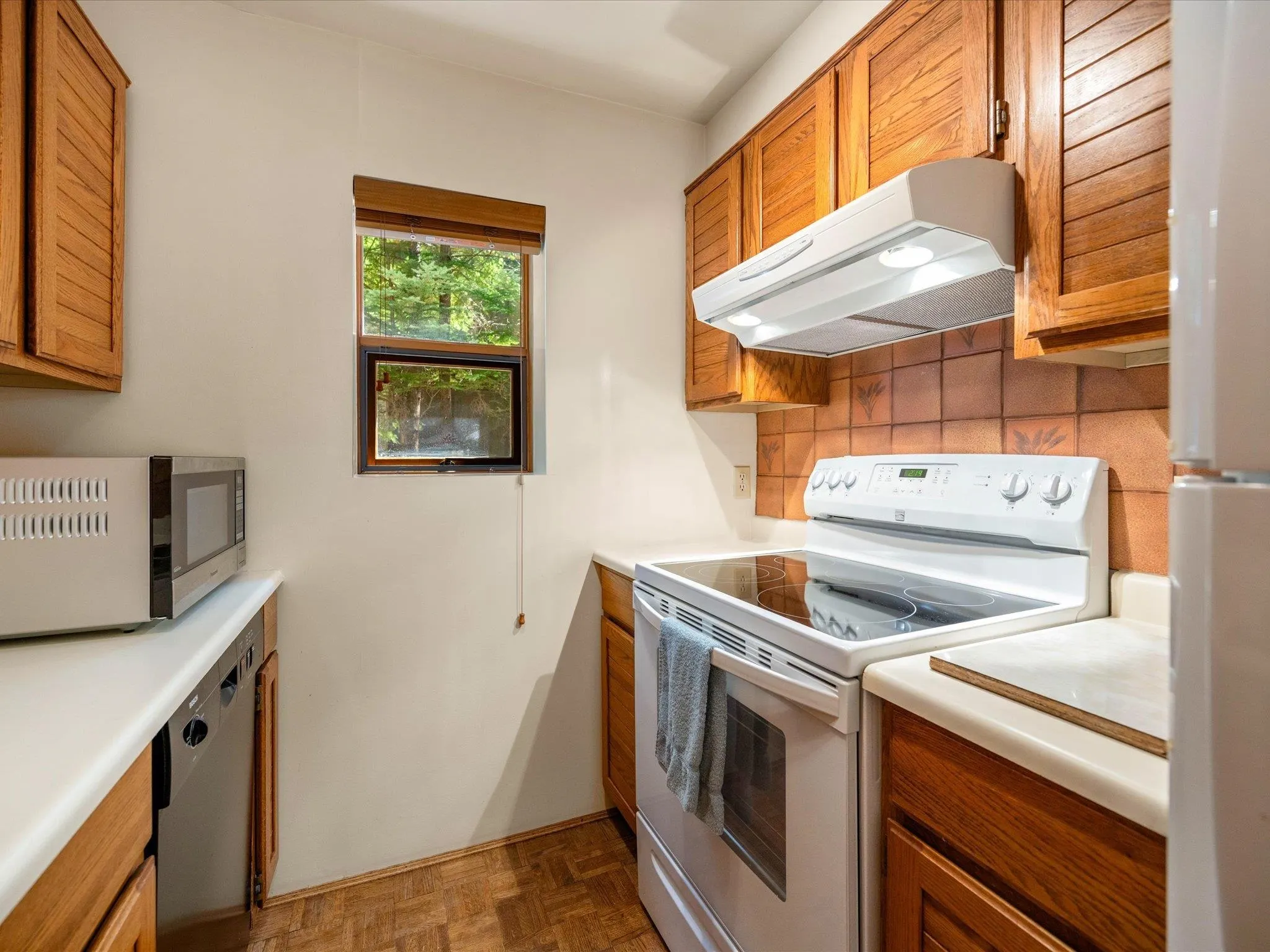 3353 Panorama Ridge