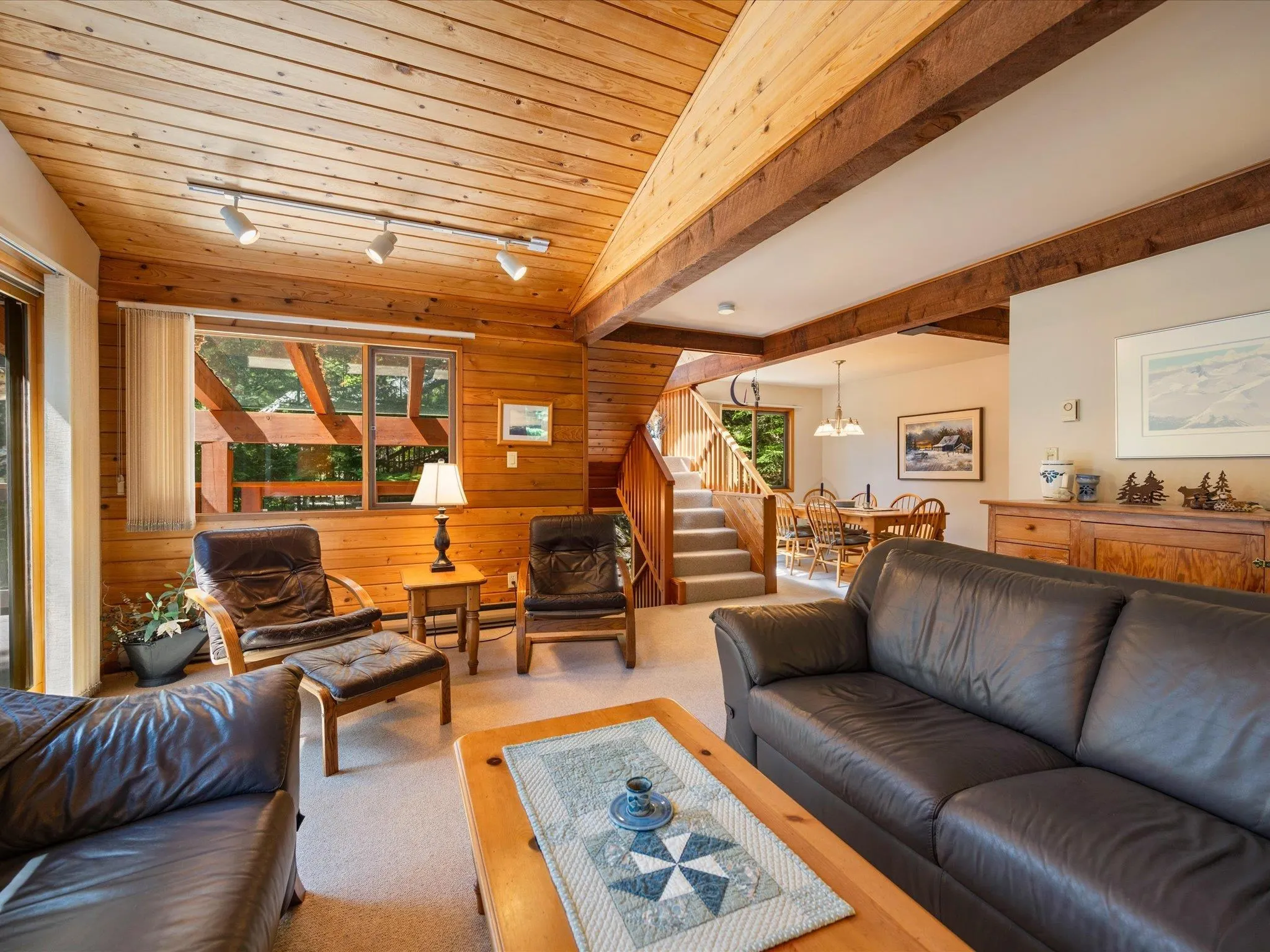 3353 Panorama Ridge