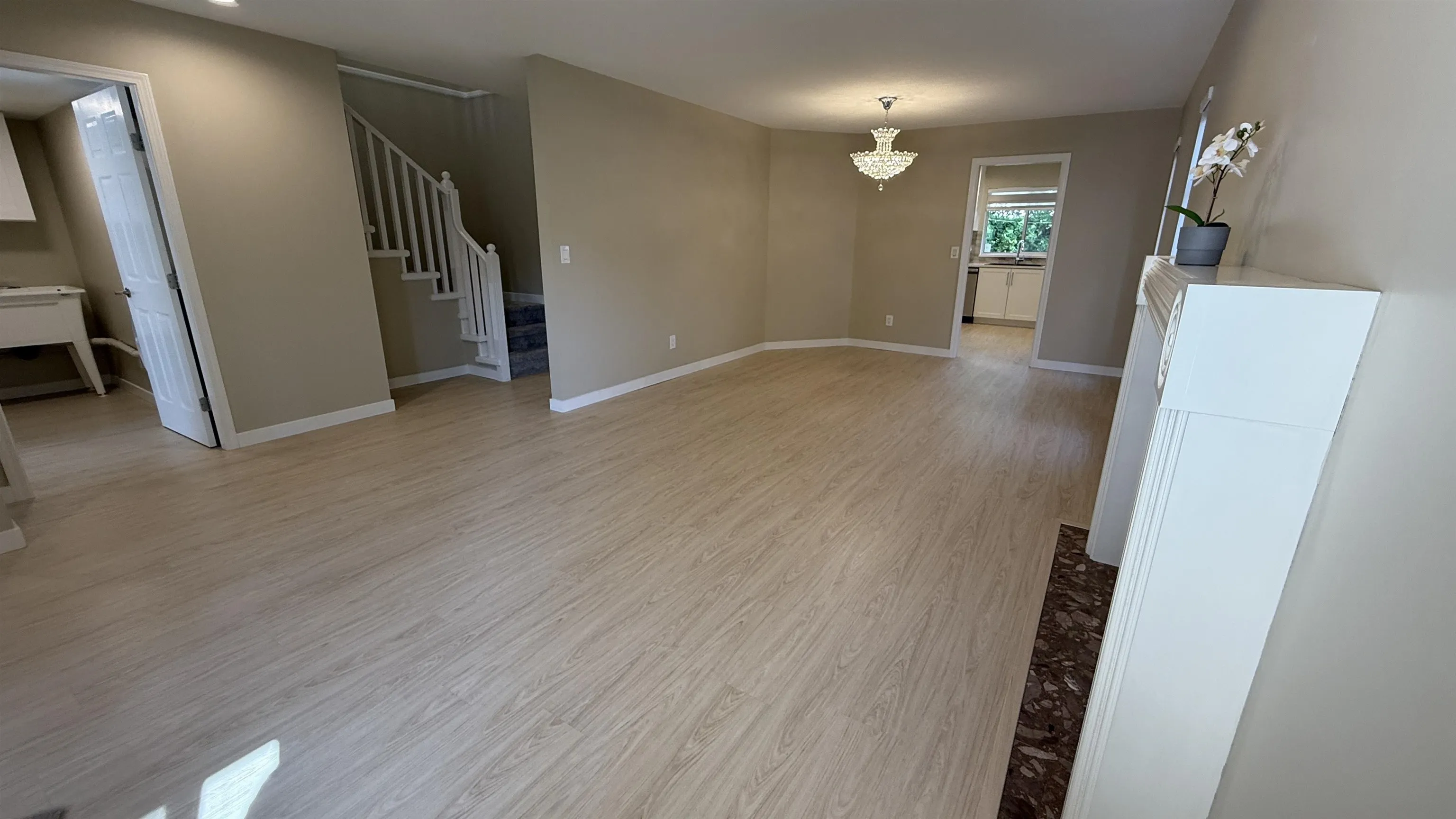 3 10000 Fisher Gate
