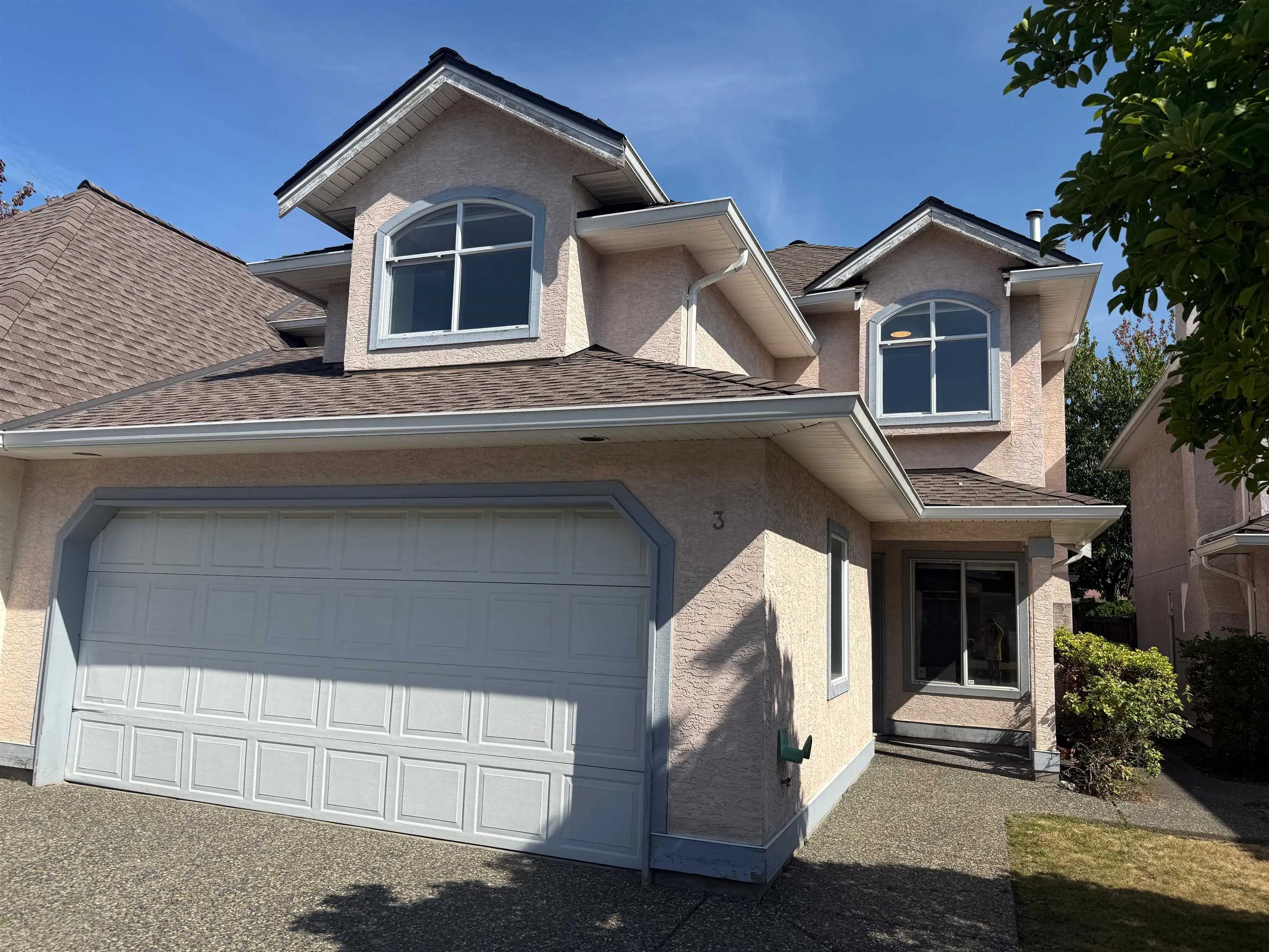 3 10000 Fisher Gate