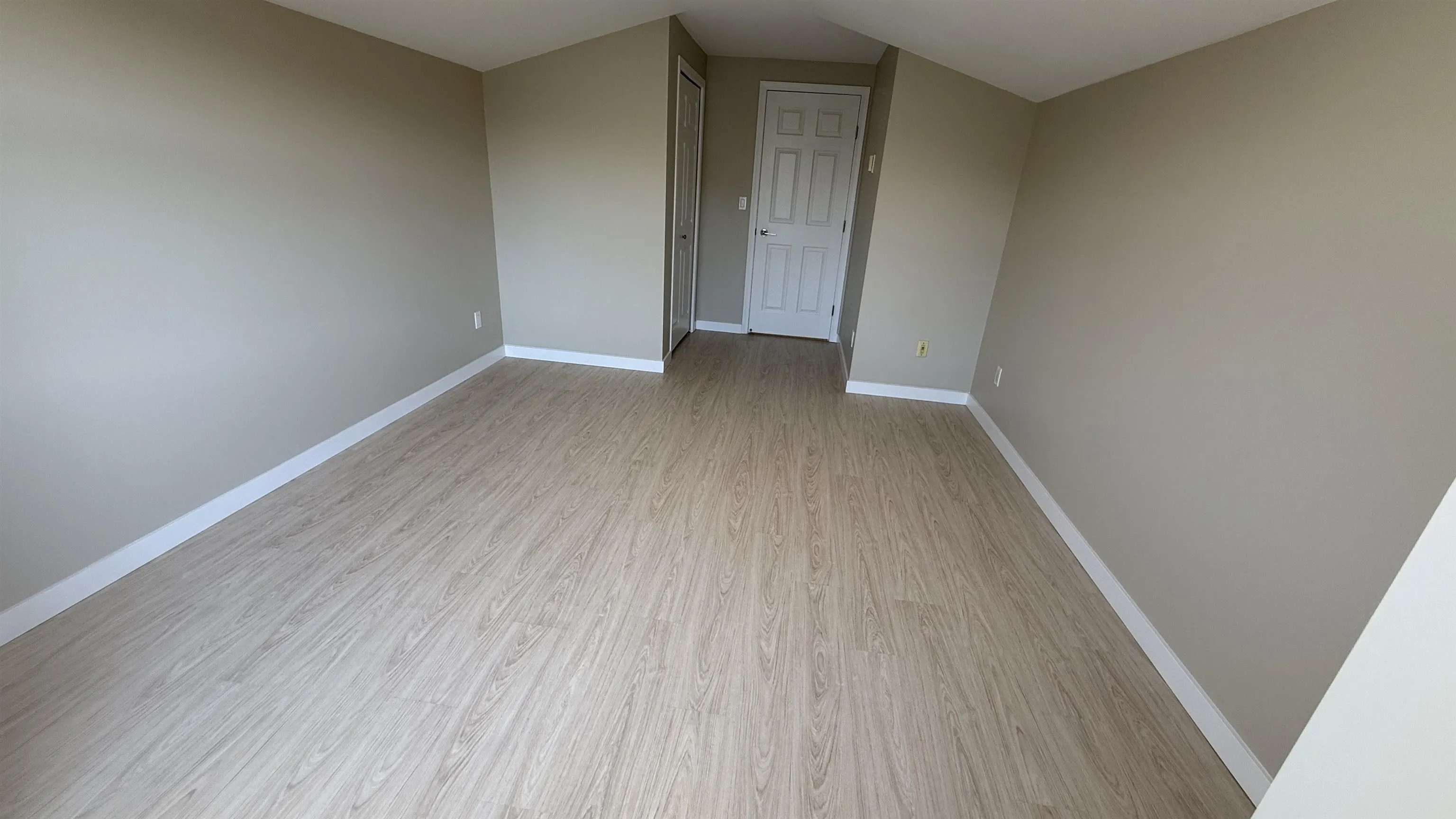 3 10000 Fisher Gate