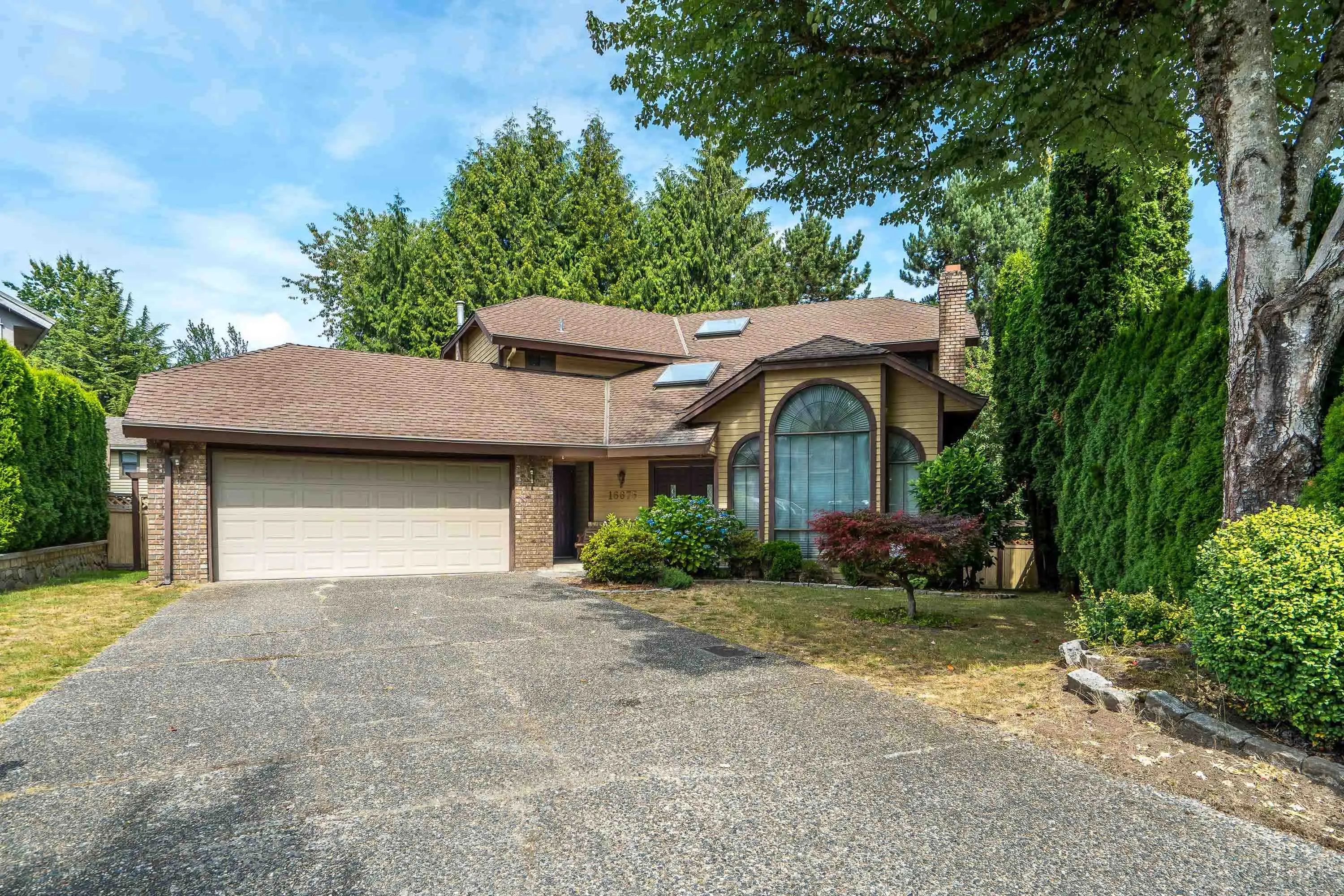 16675 Mapletree Close