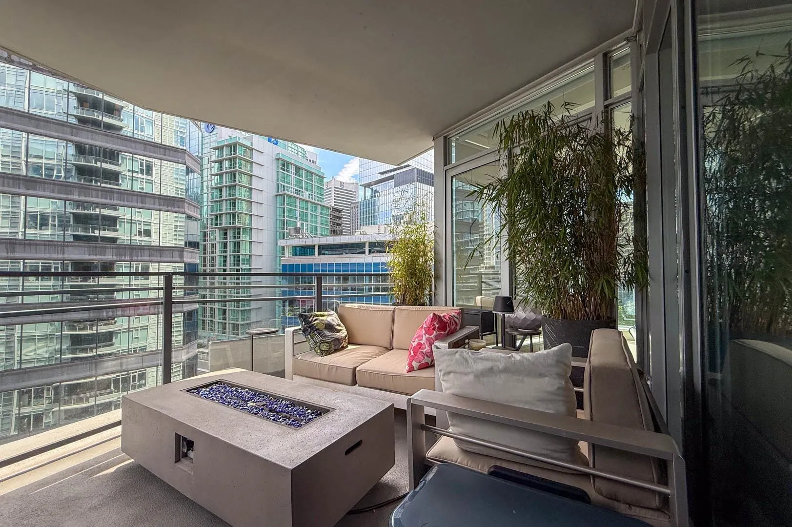1504 1205 W Hastings Street