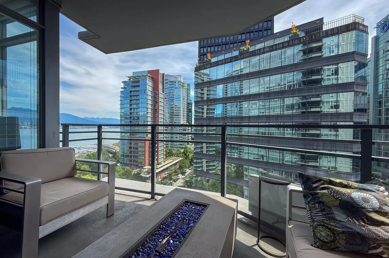 1504 1205 W Hastings Street