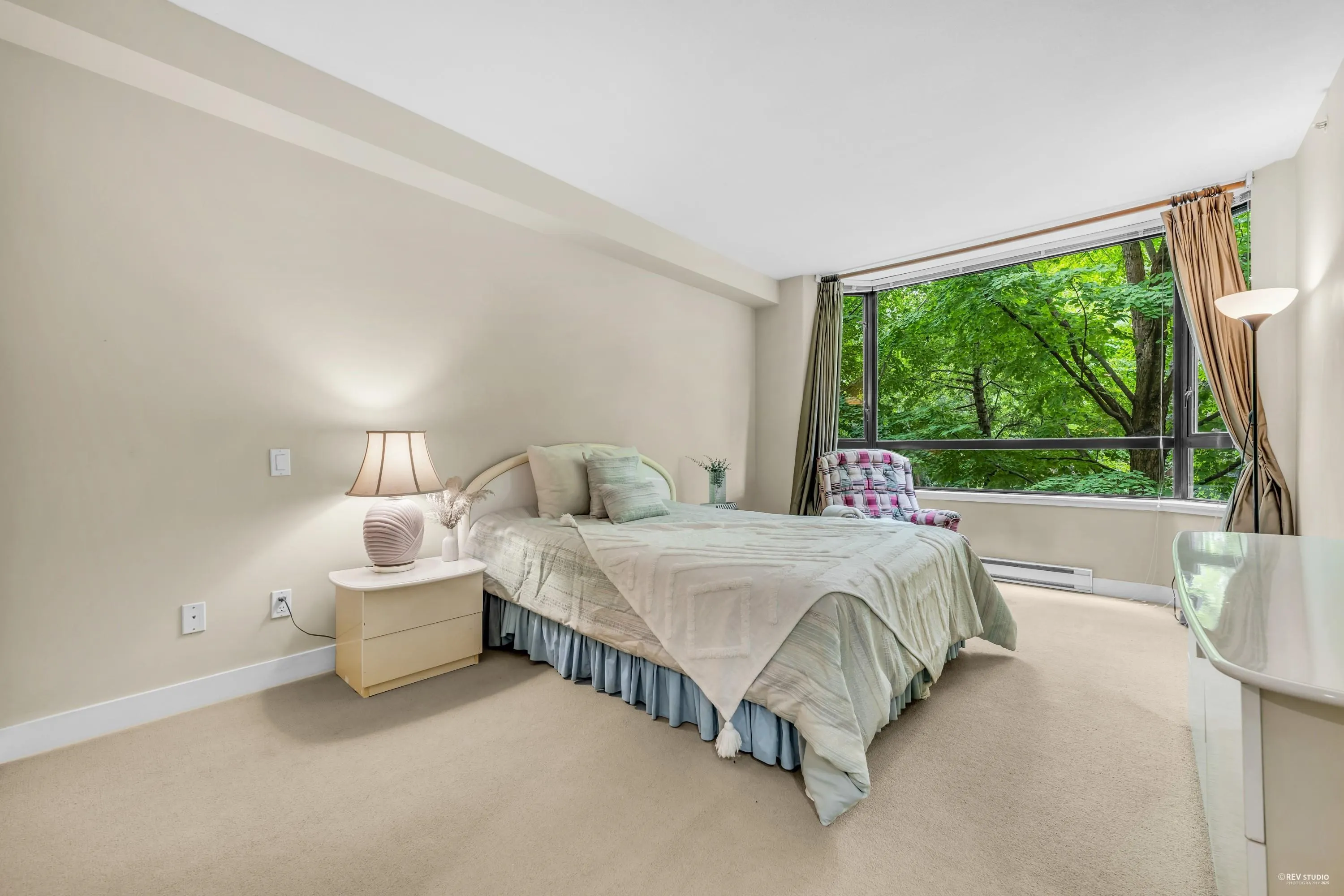 8 9133 Hemlock Drive