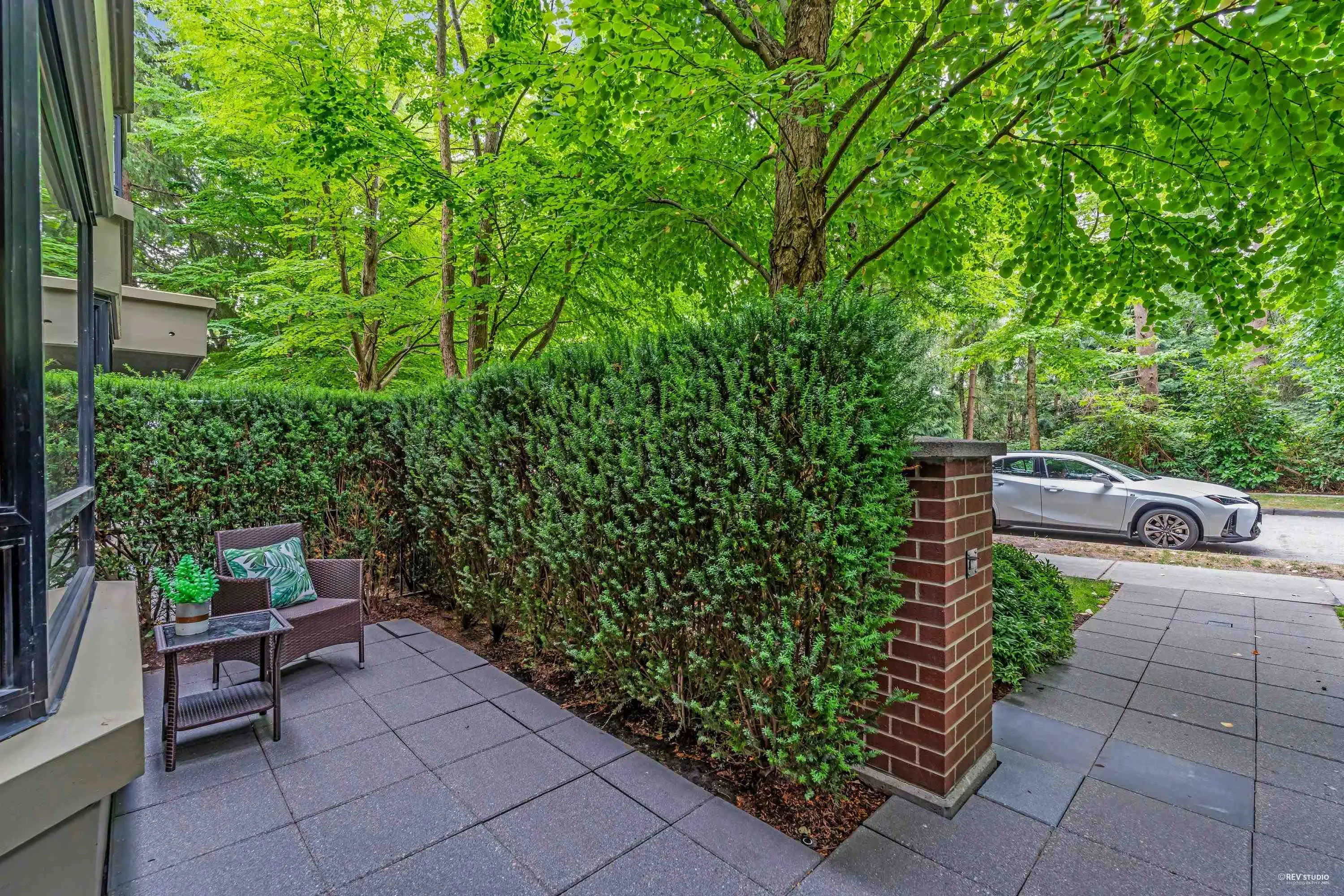 8 9133 Hemlock Drive