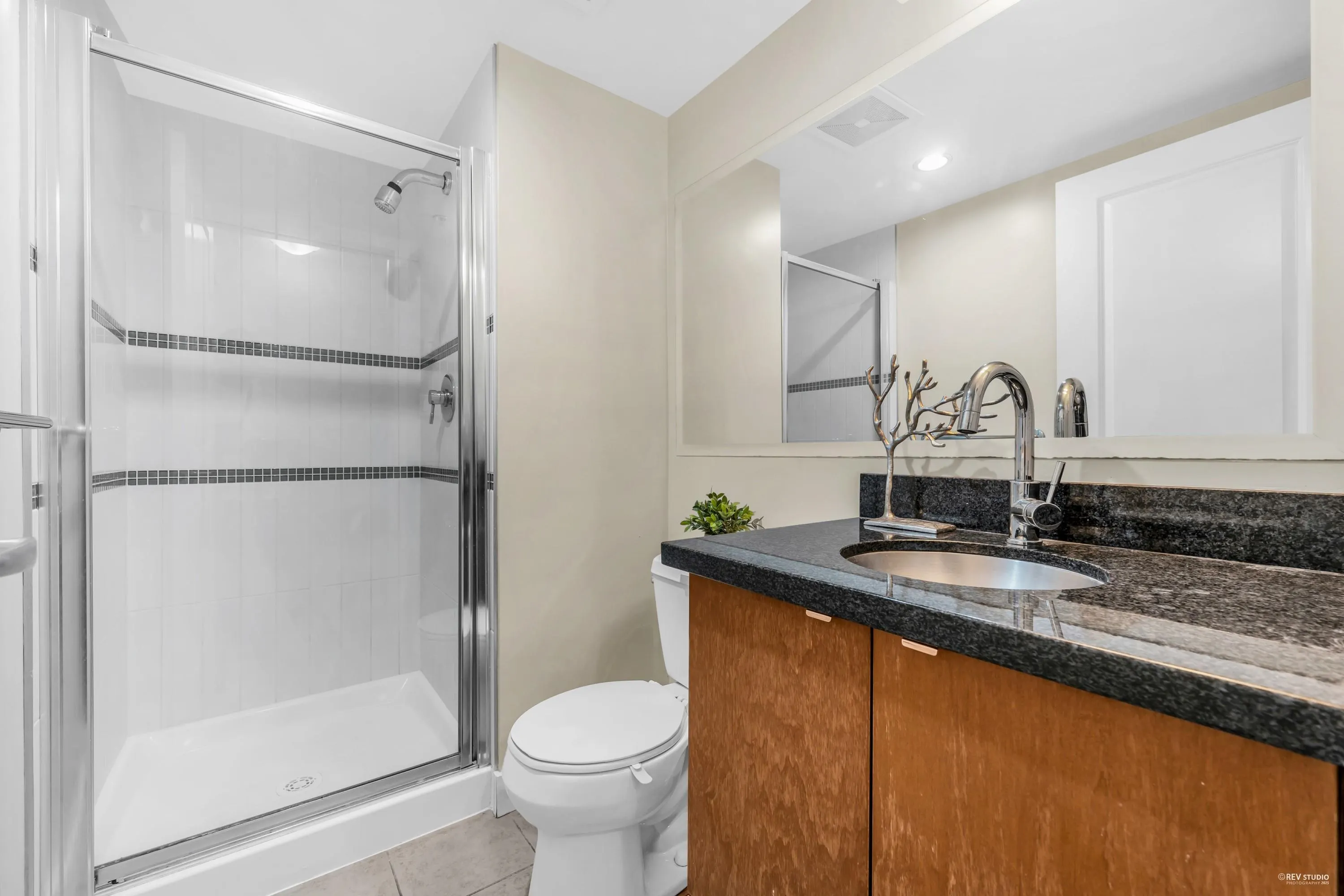 8 9133 Hemlock Drive