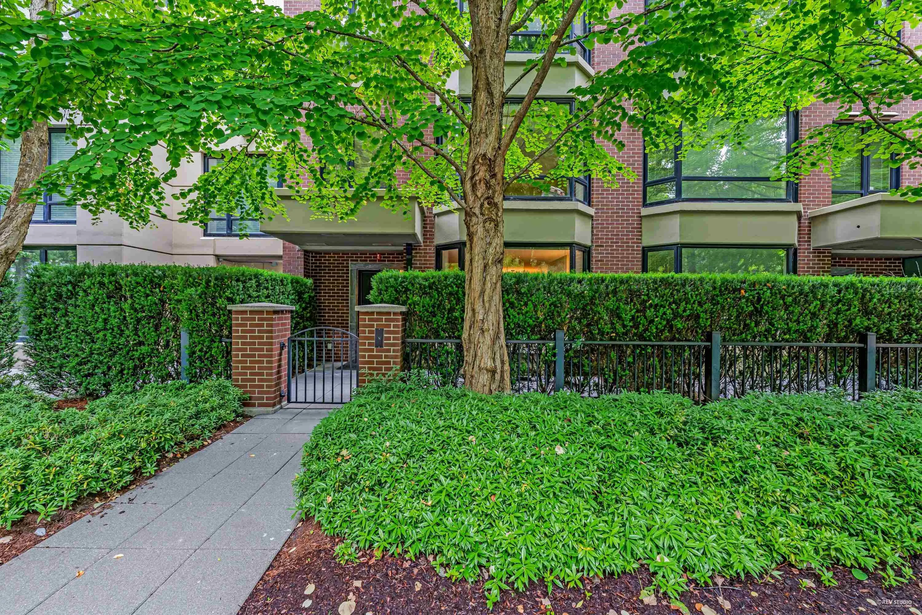 8 9133 Hemlock Drive