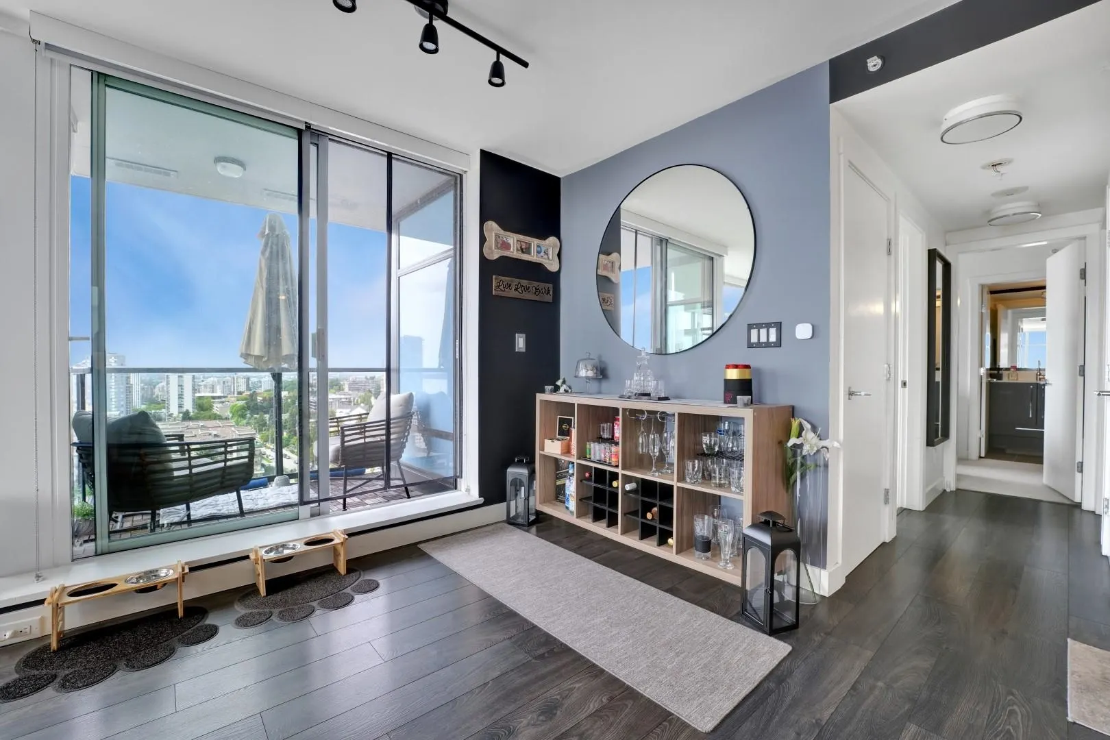 1604 188 Agnes Street