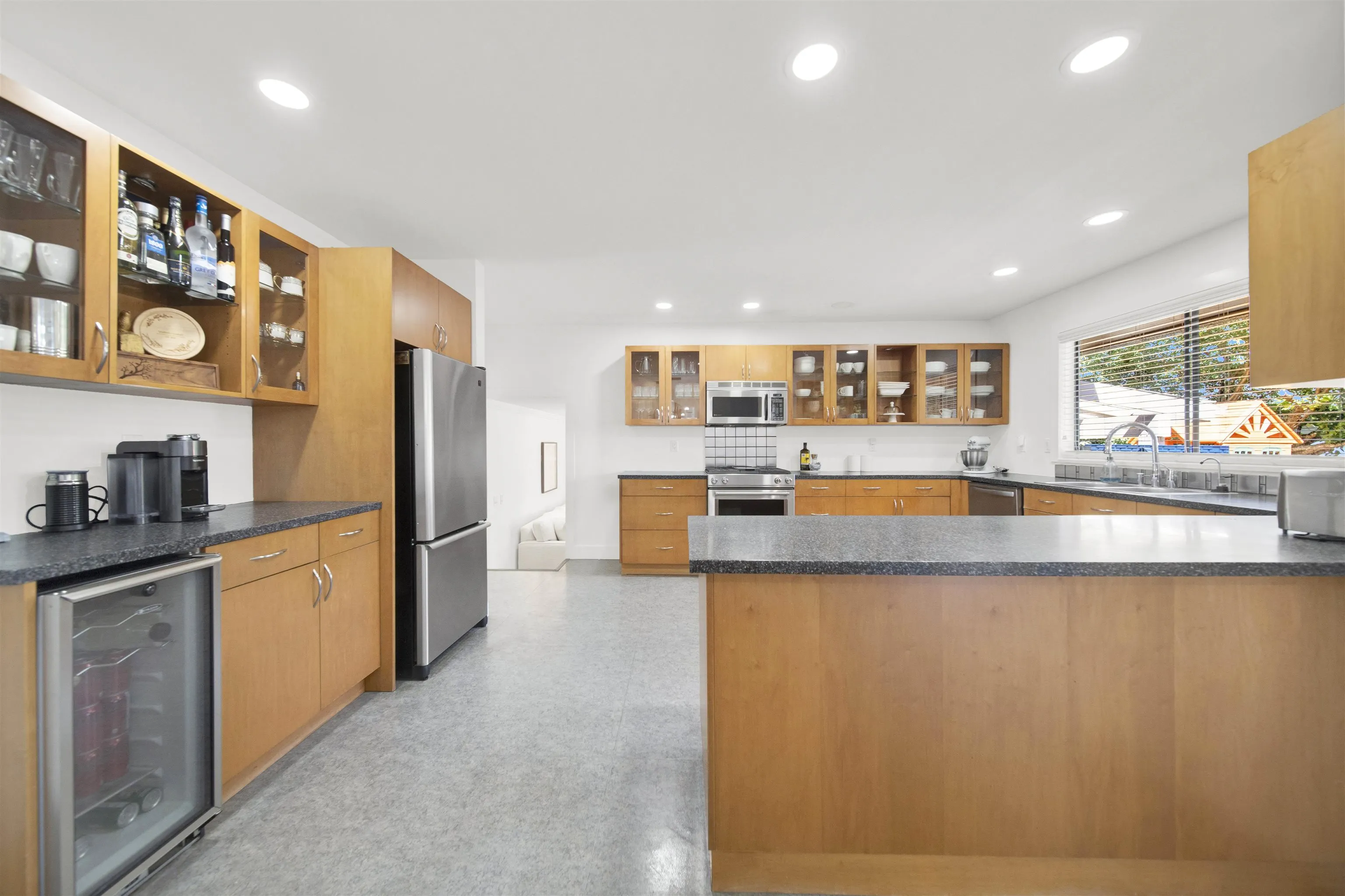 11473 Royal Crescent
