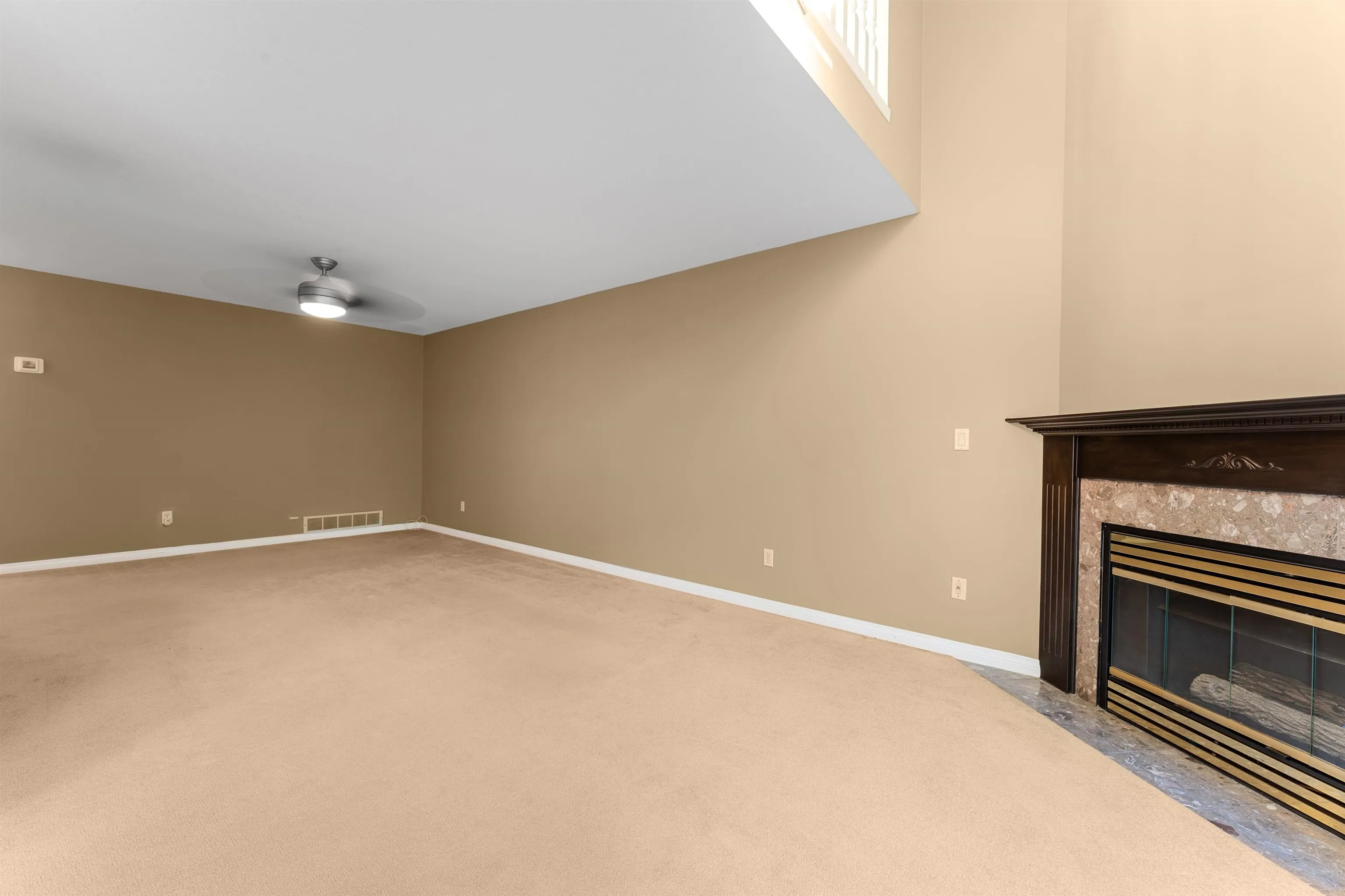 33 8111 160 Street
